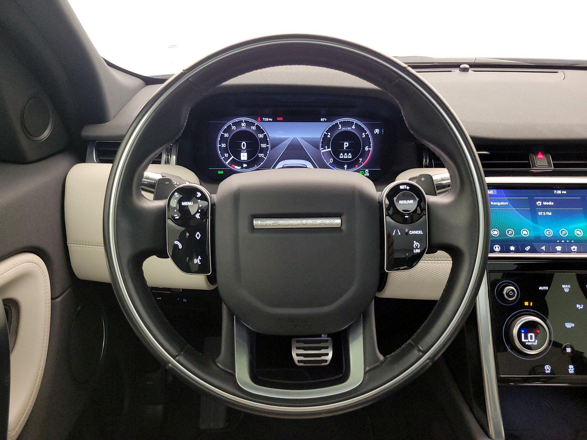 Thumbnail: 2020 Land Rover Discovery Sport - 10