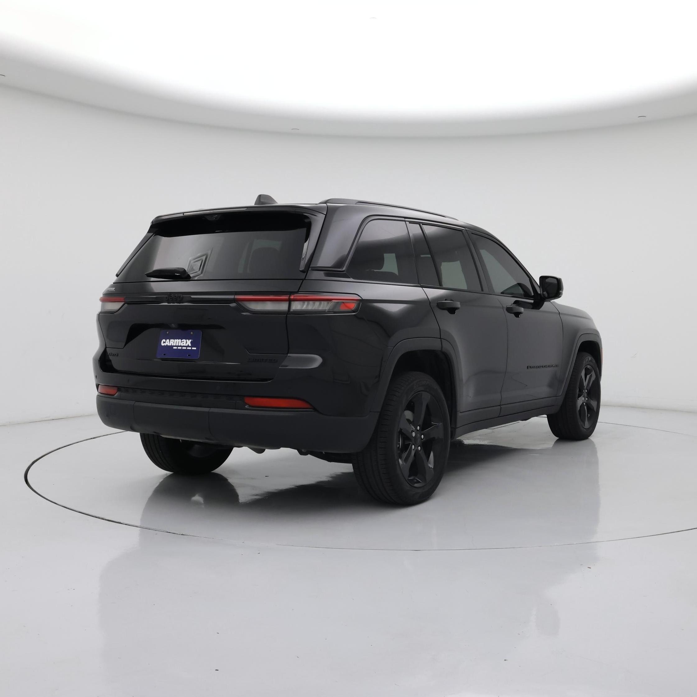 Thumbnail: 2023 Jeep Grand Cherokee - 8