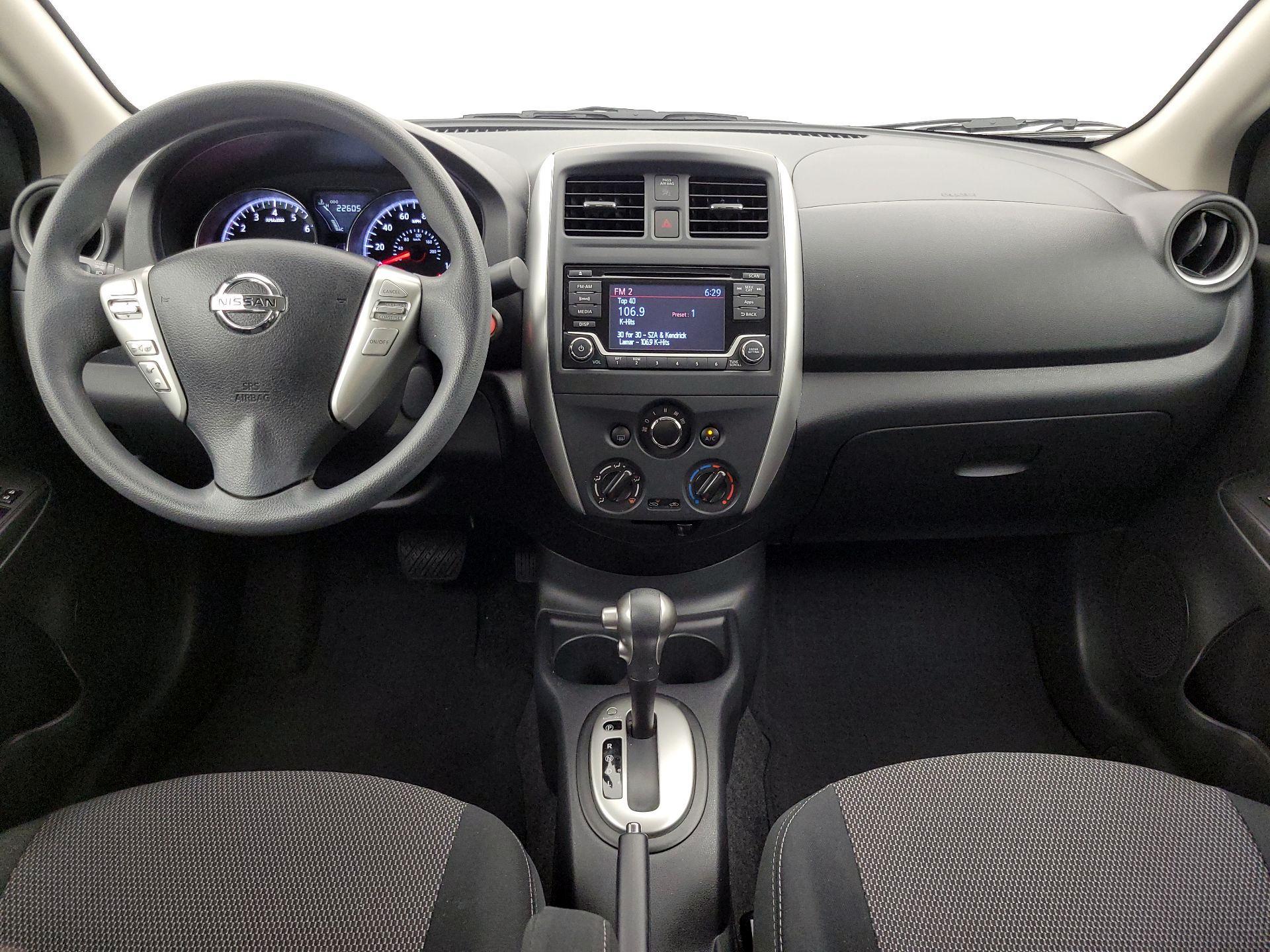 Thumbnail: 2015 Nissan Versa - 9