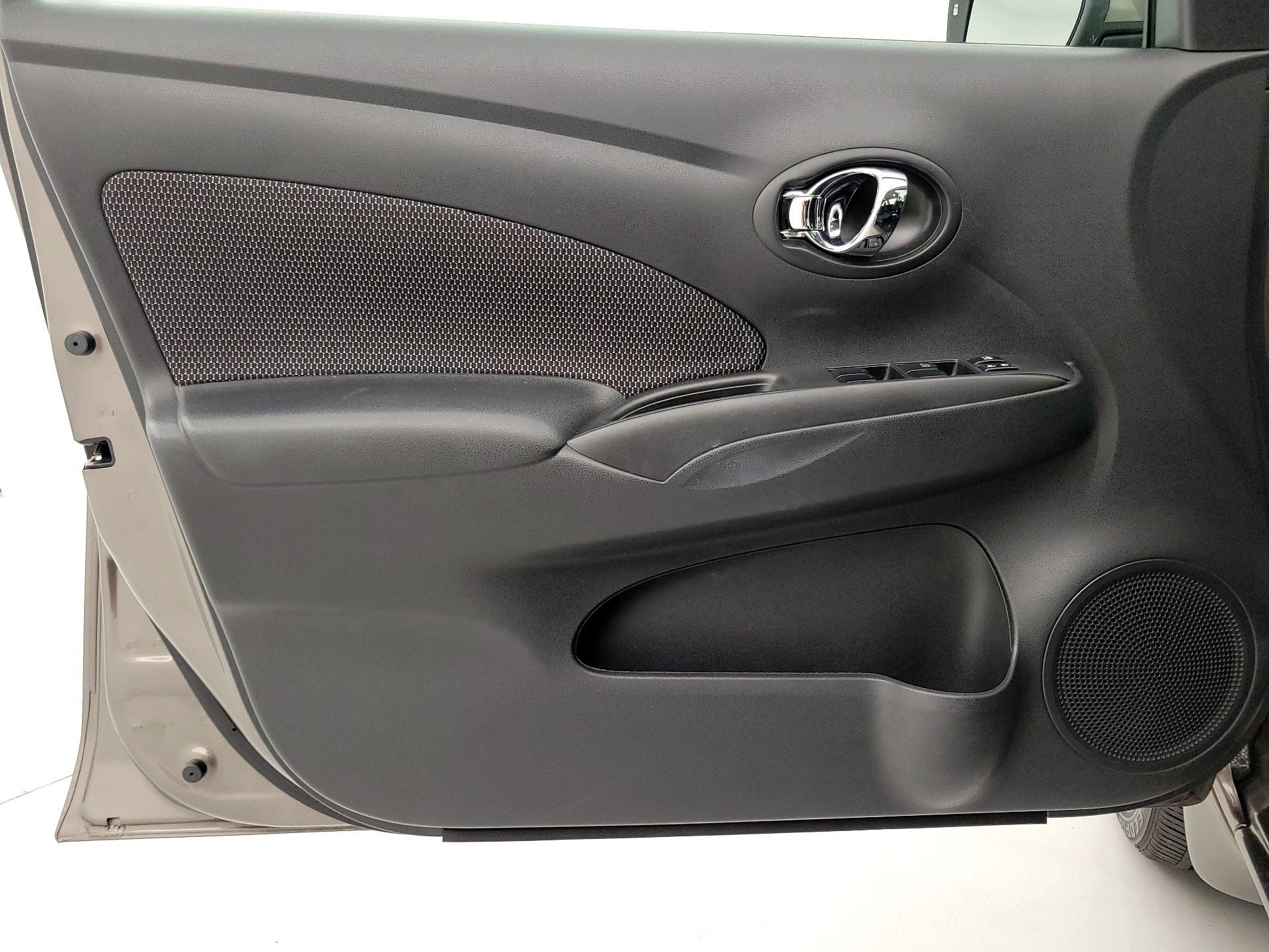 Thumbnail: 2015 Nissan Versa - 12
