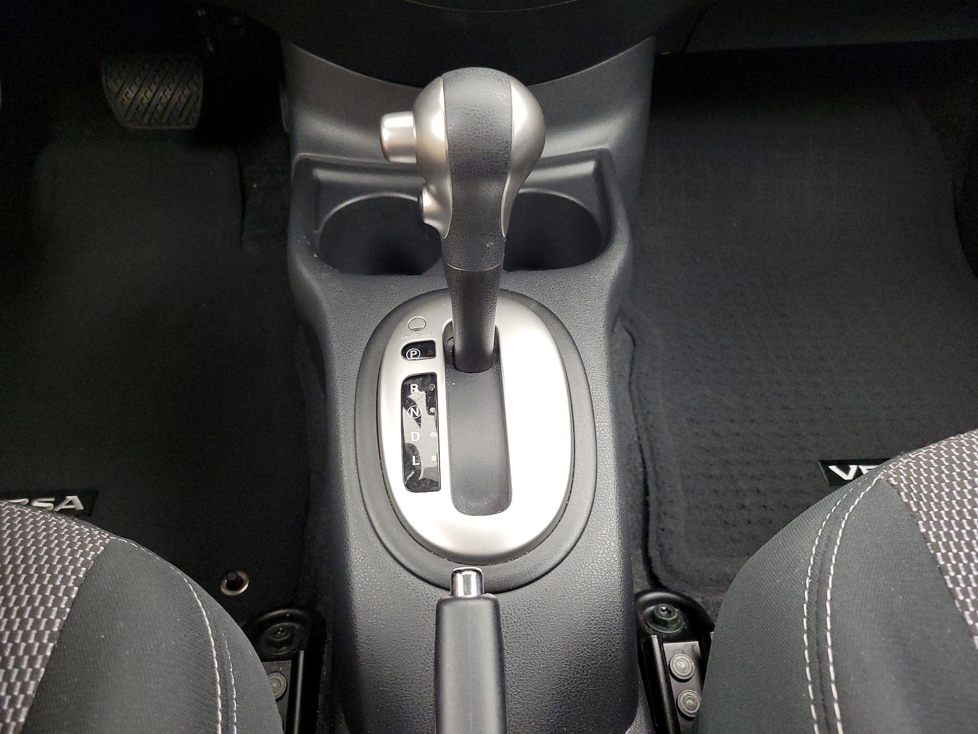 Thumbnail: 2015 Nissan Versa - 16