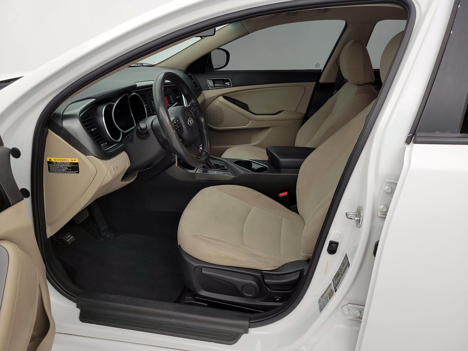 Thumbnail: 2015 Kia Optima - 11