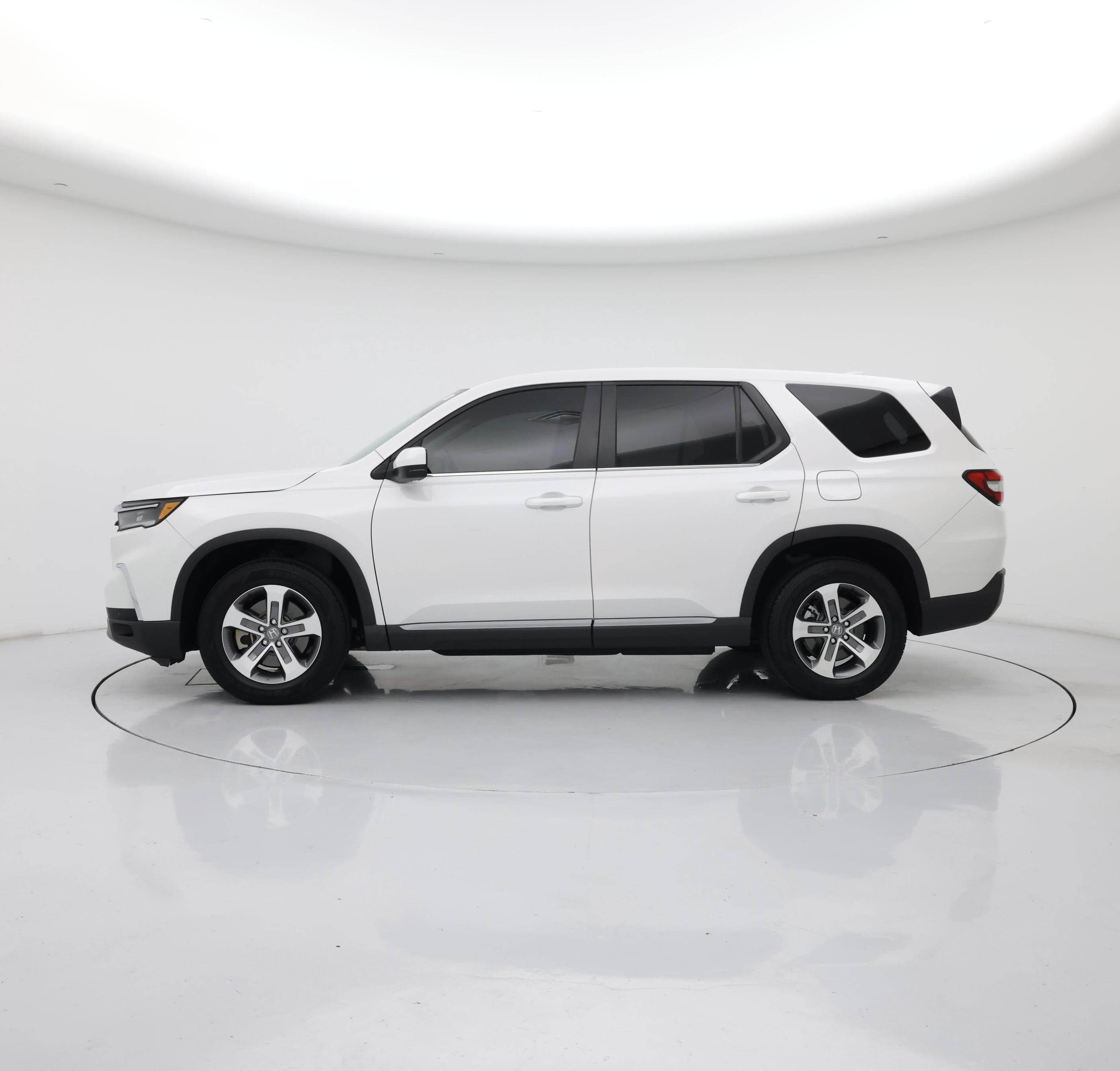 Thumbnail: 2023 Honda Pilot - 3