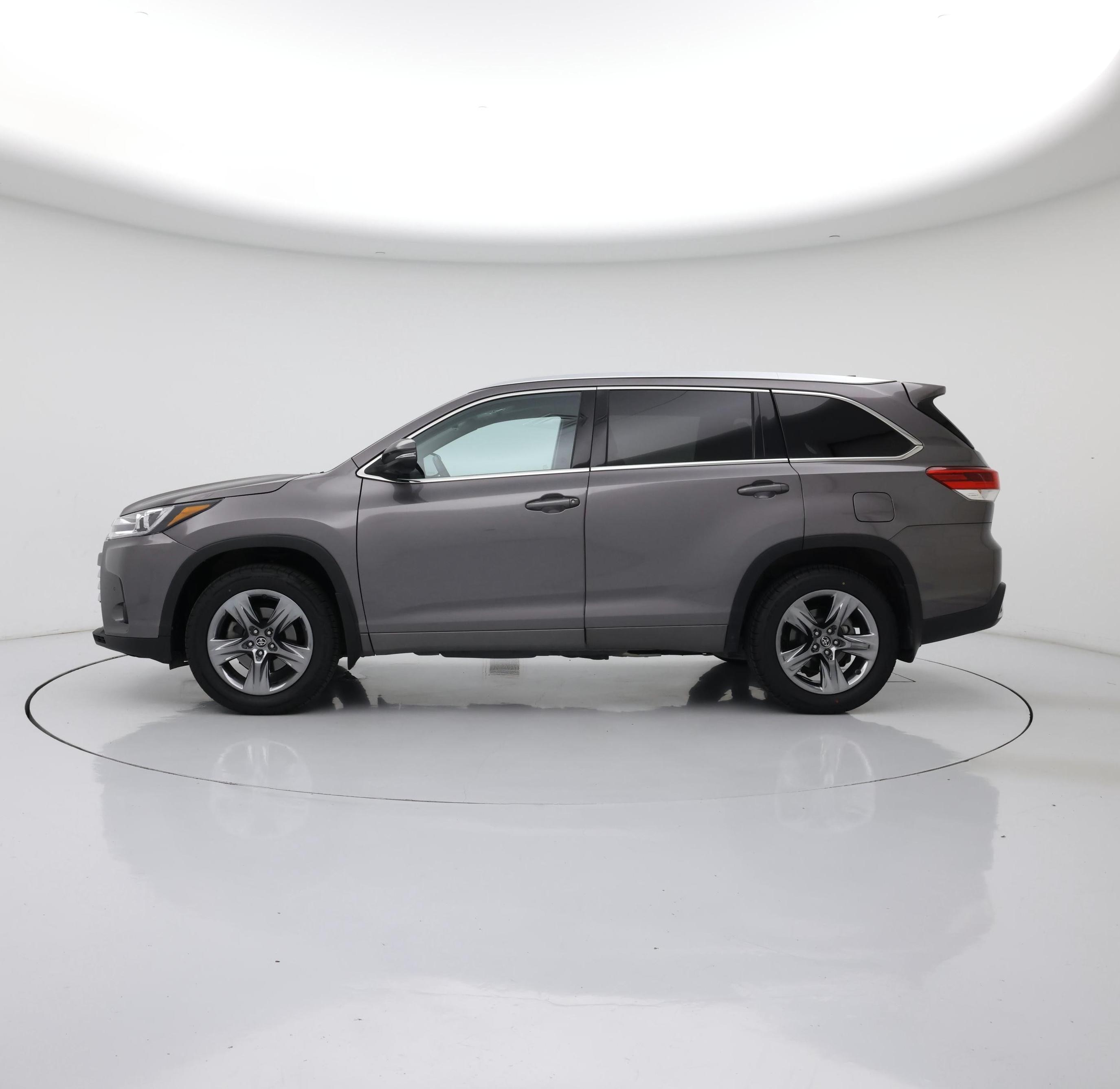 Thumbnail: 2019 Toyota Highlander - 3