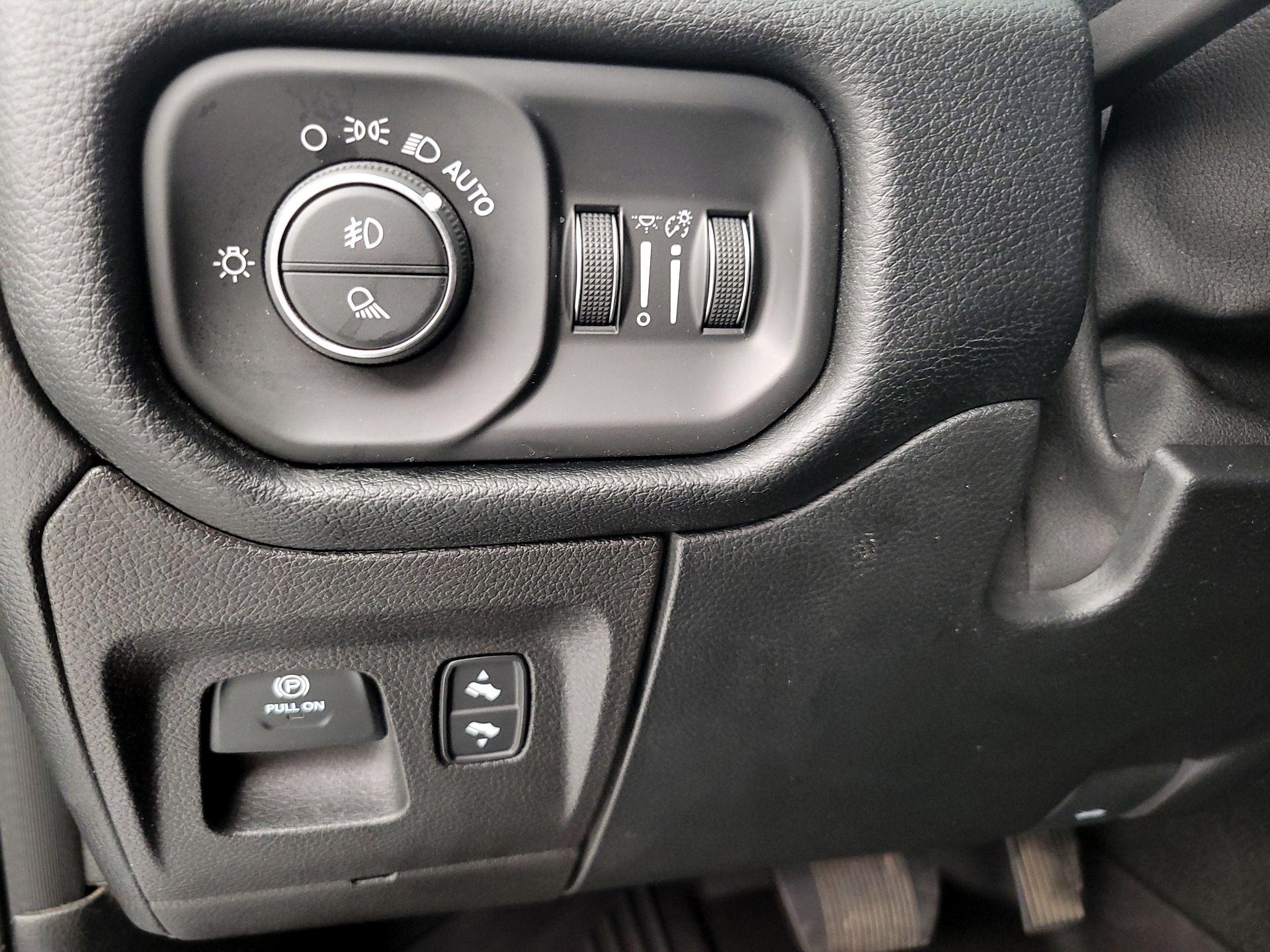 Thumbnail: 2021 RAM 1500 - 13