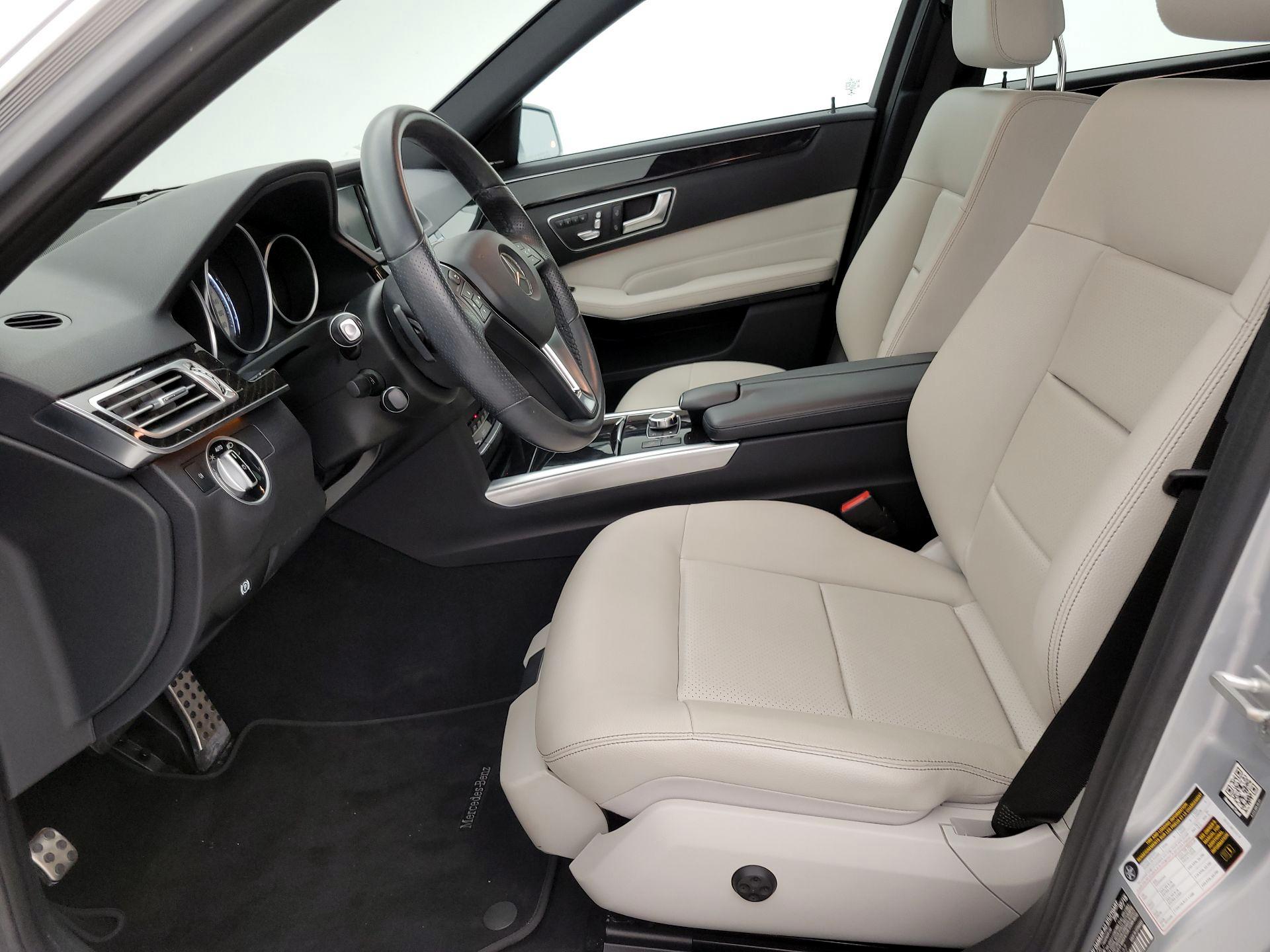 Thumbnail: 2016 Mercedes-Benz E-Class - 11