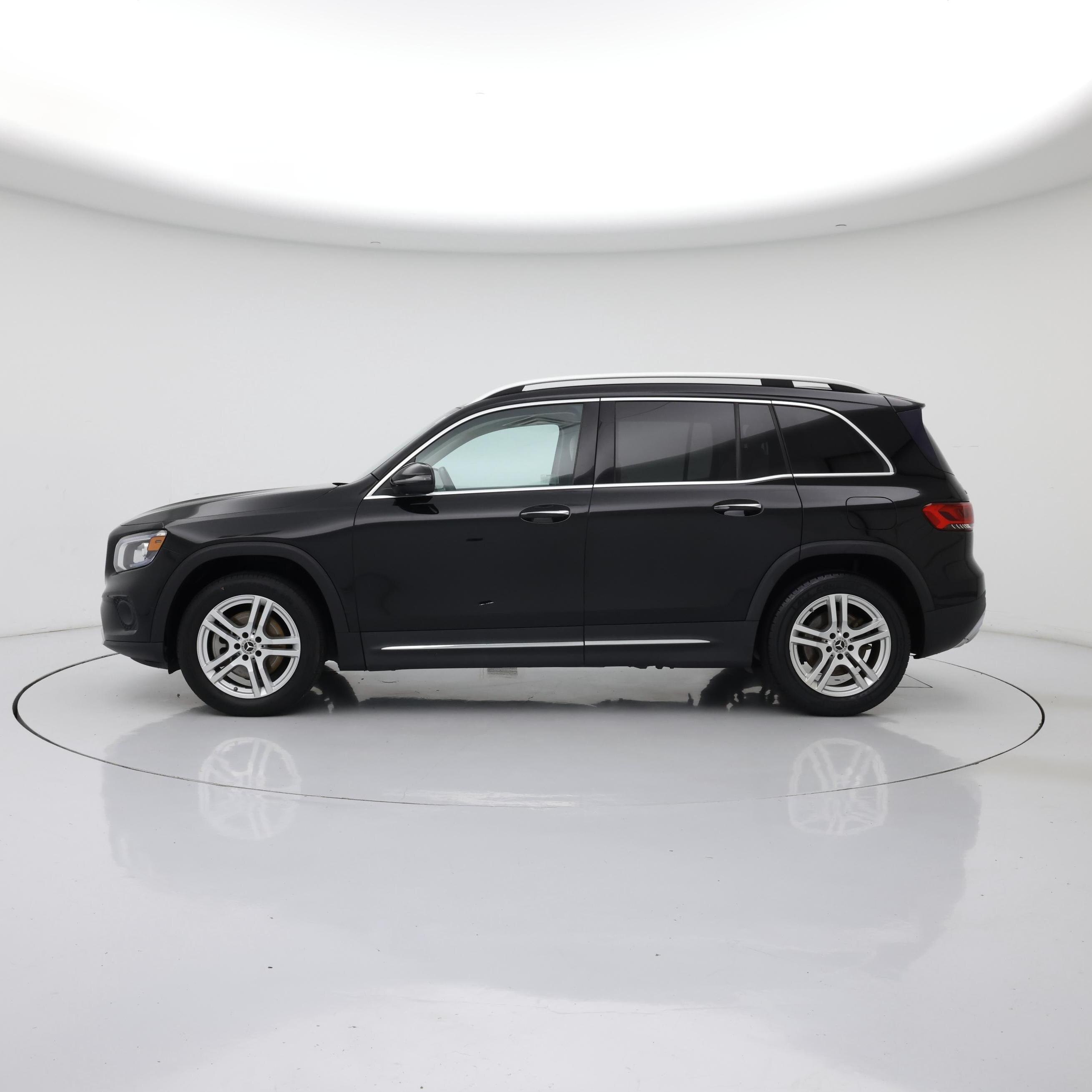 Thumbnail: 2020 Mercedes-Benz GLB - 3