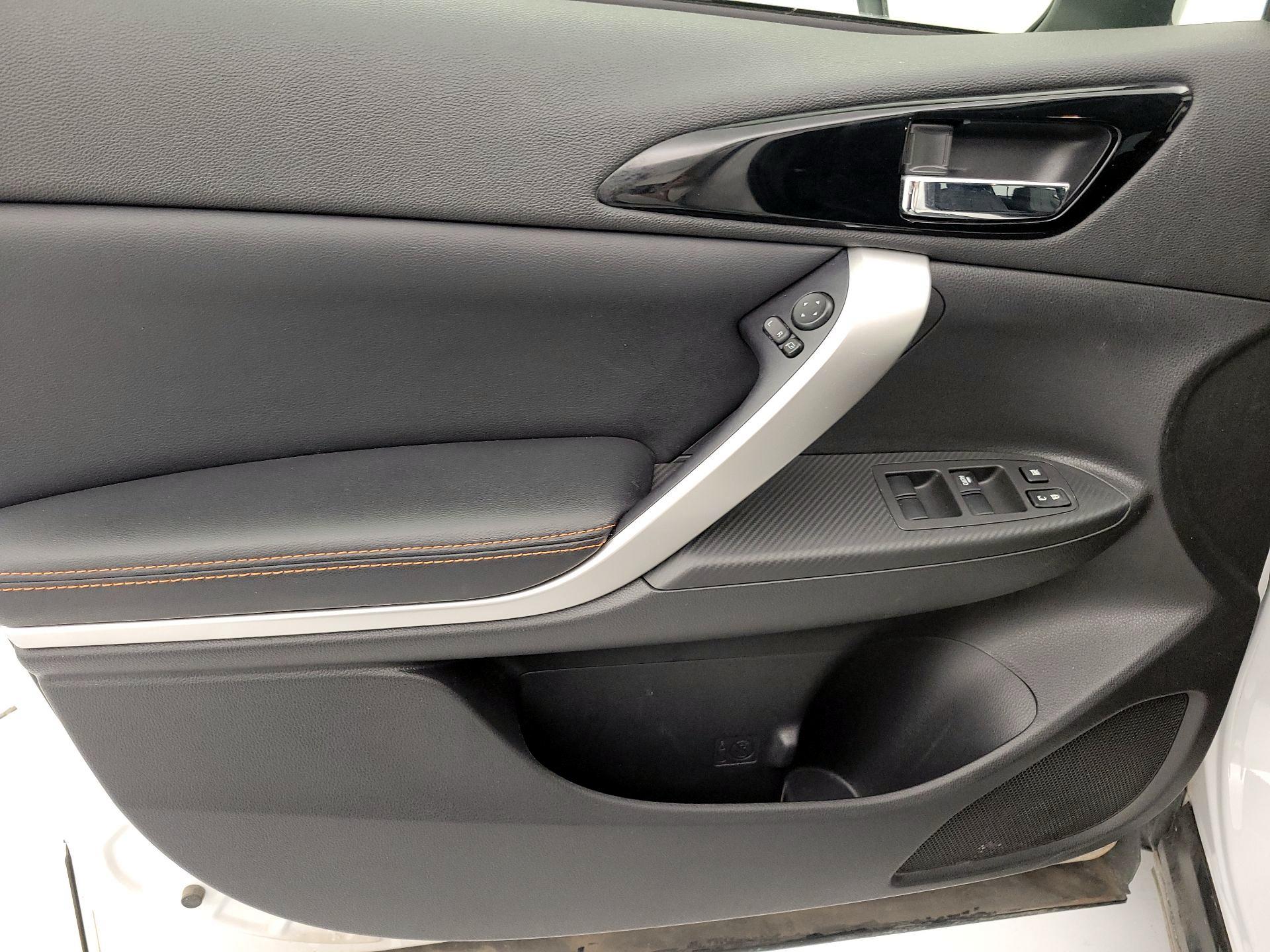 Thumbnail: 2019 Mitsubishi Eclipse Cross - 12