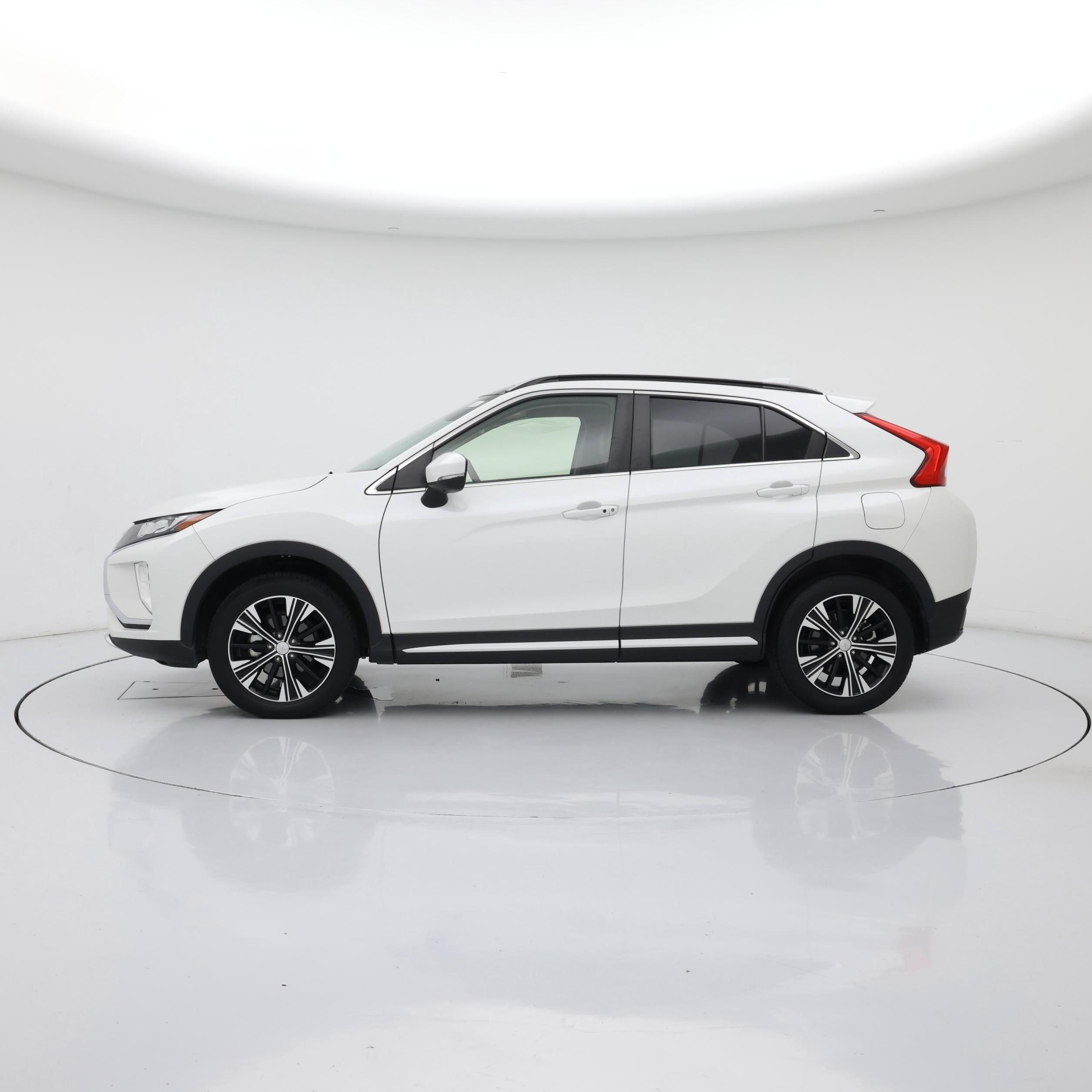 Thumbnail: 2019 Mitsubishi Eclipse Cross - 3