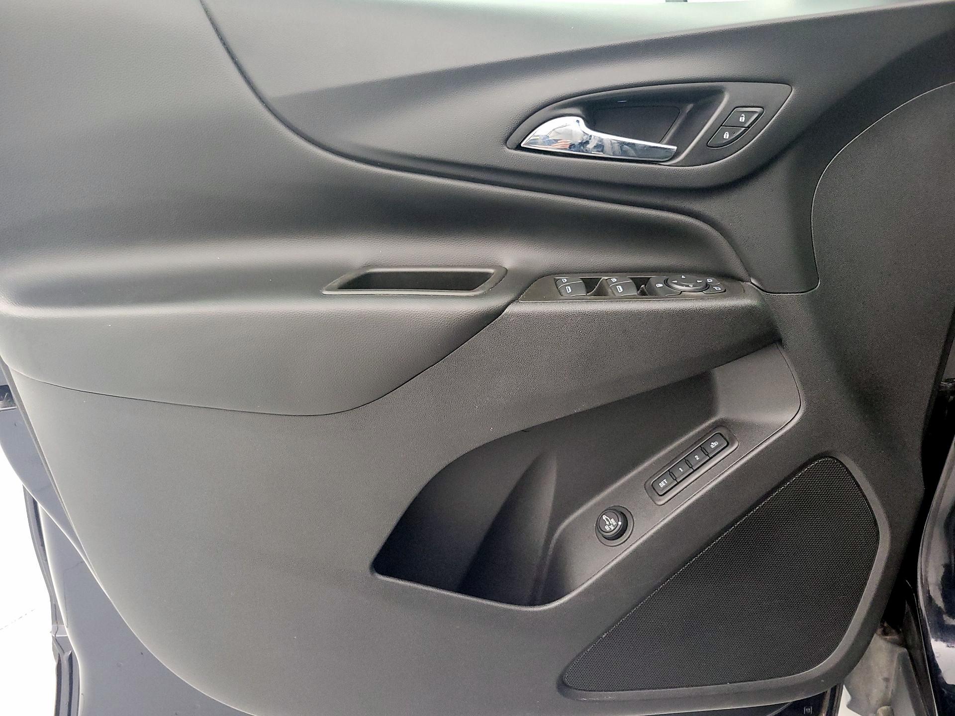 Thumbnail: 2020 Chevrolet Equinox - 12