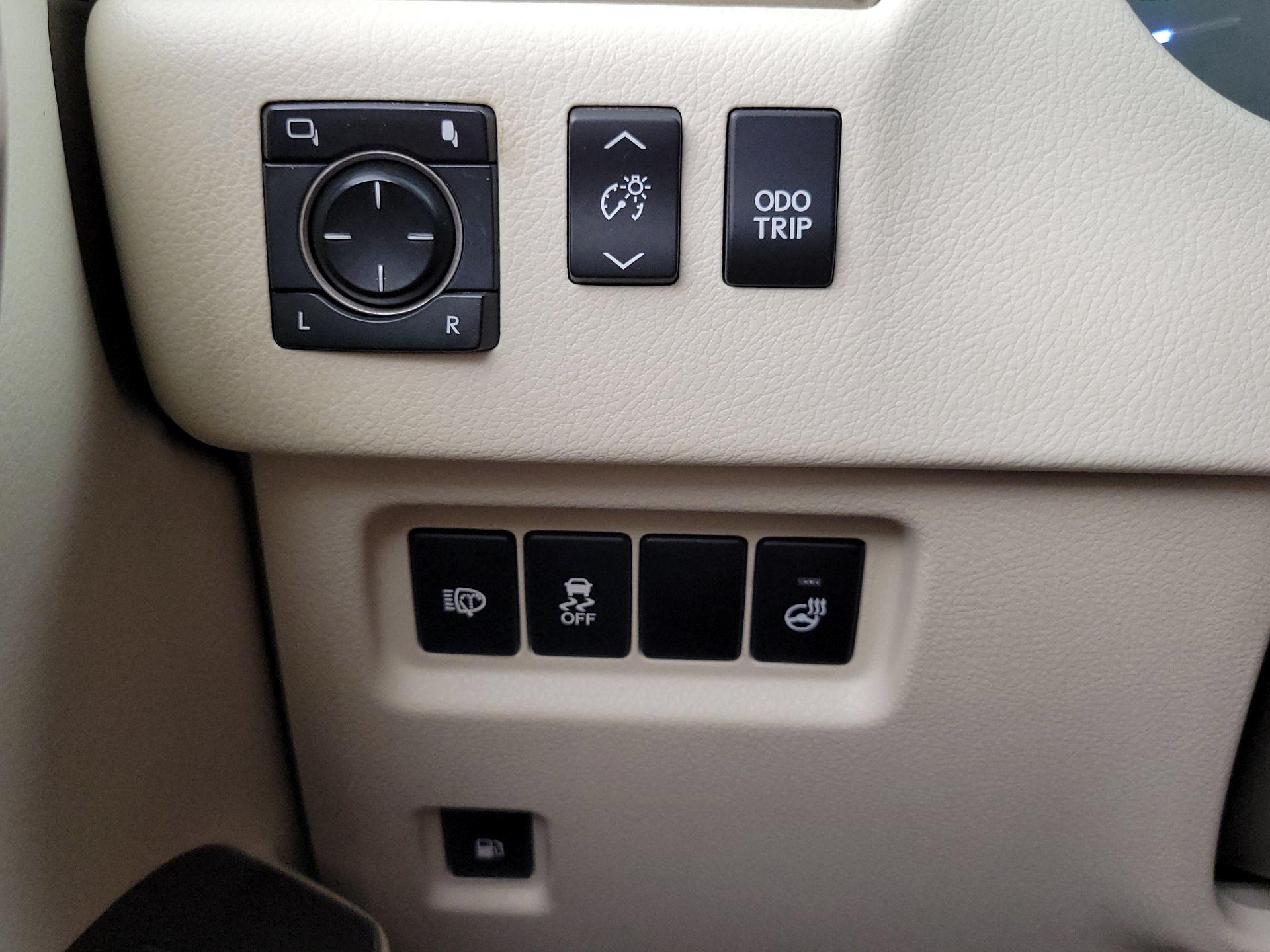 Thumbnail: 2019 Lexus GX - 13