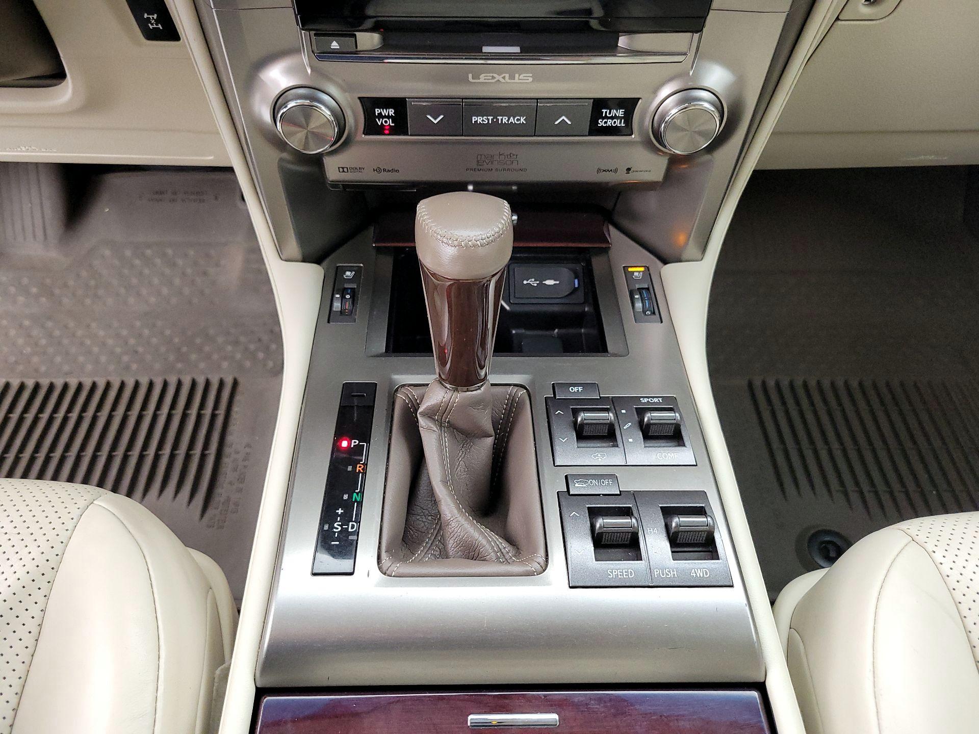 Thumbnail: 2019 Lexus GX - 18