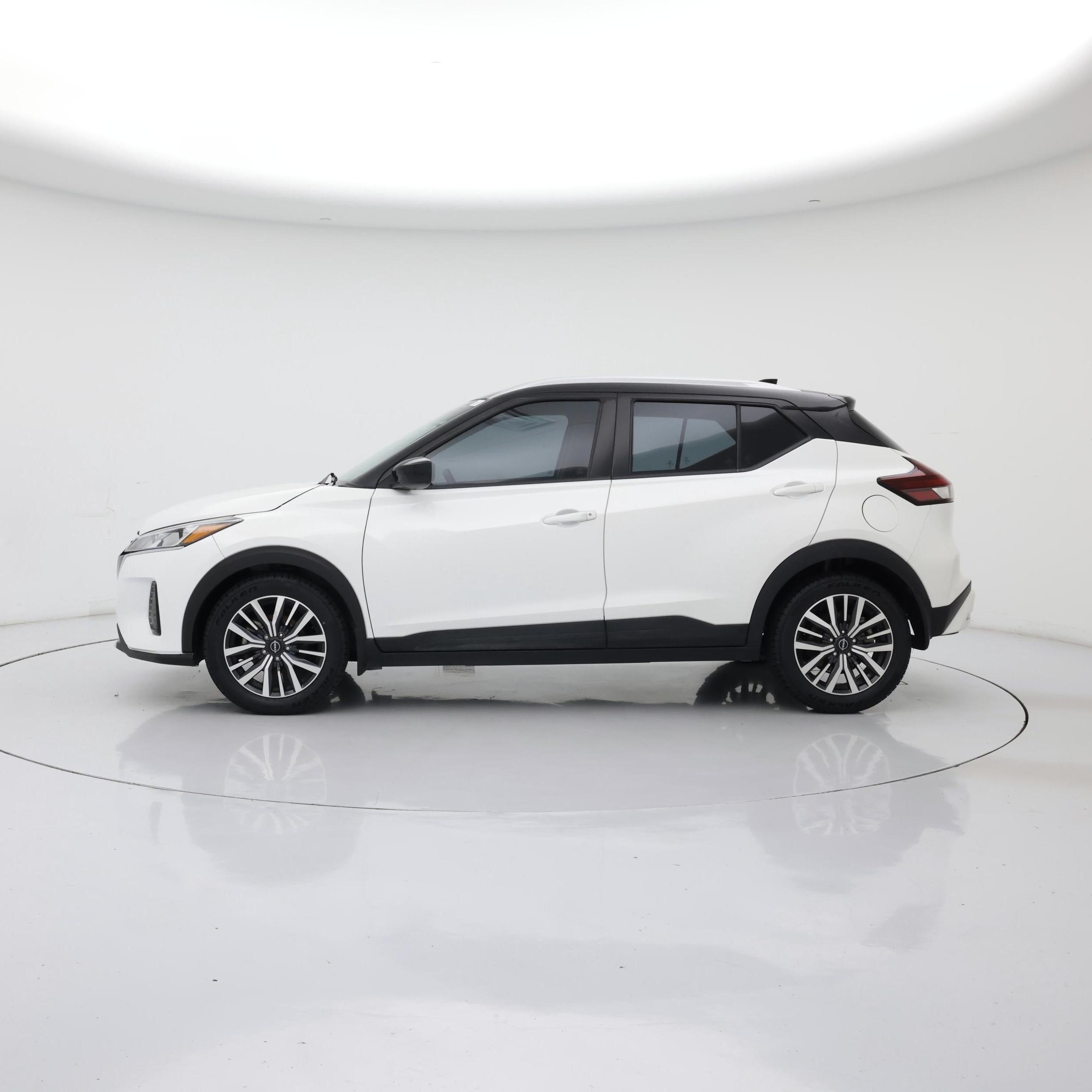 Thumbnail: 2022 Nissan Kicks - 3