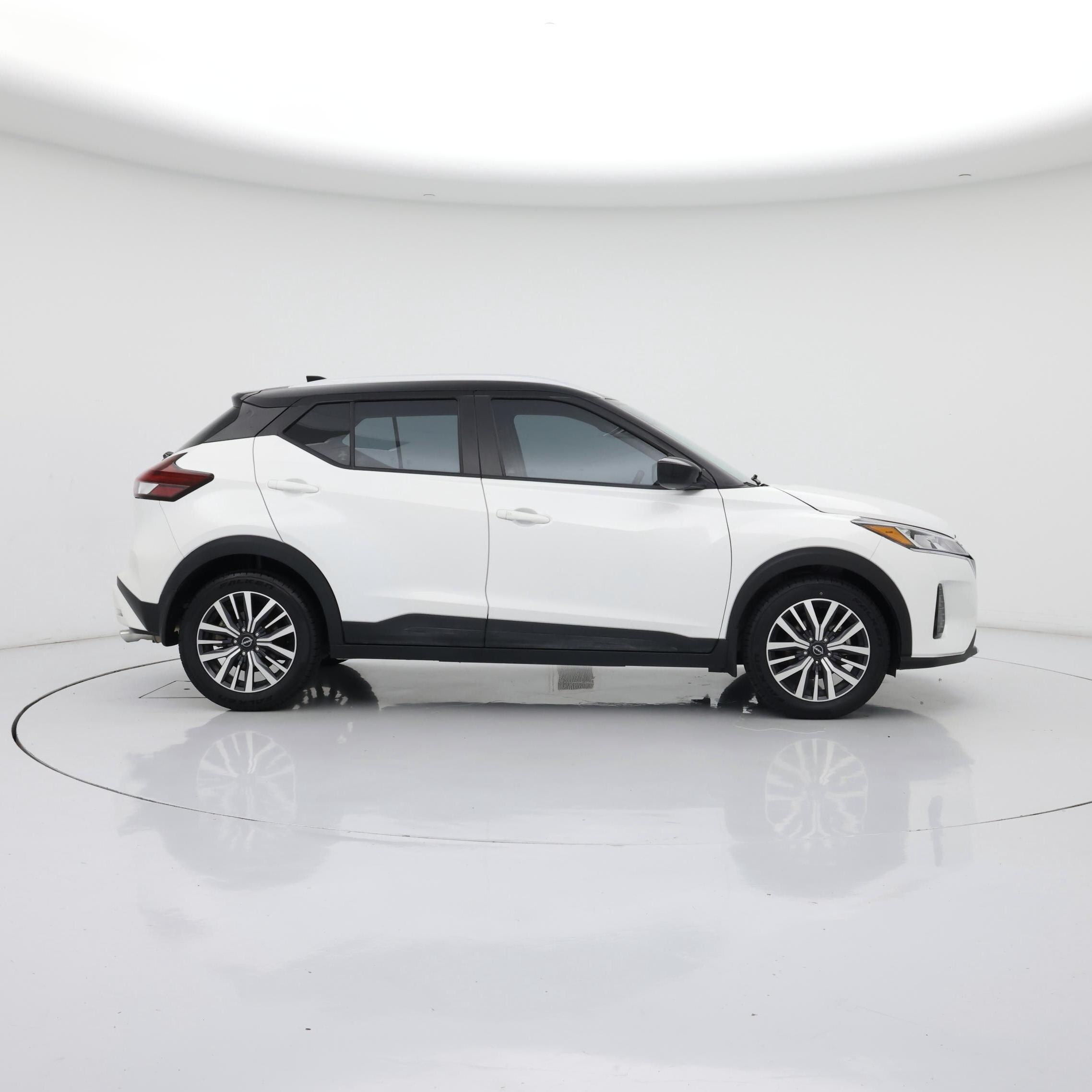 Thumbnail: 2022 Nissan Kicks - 7