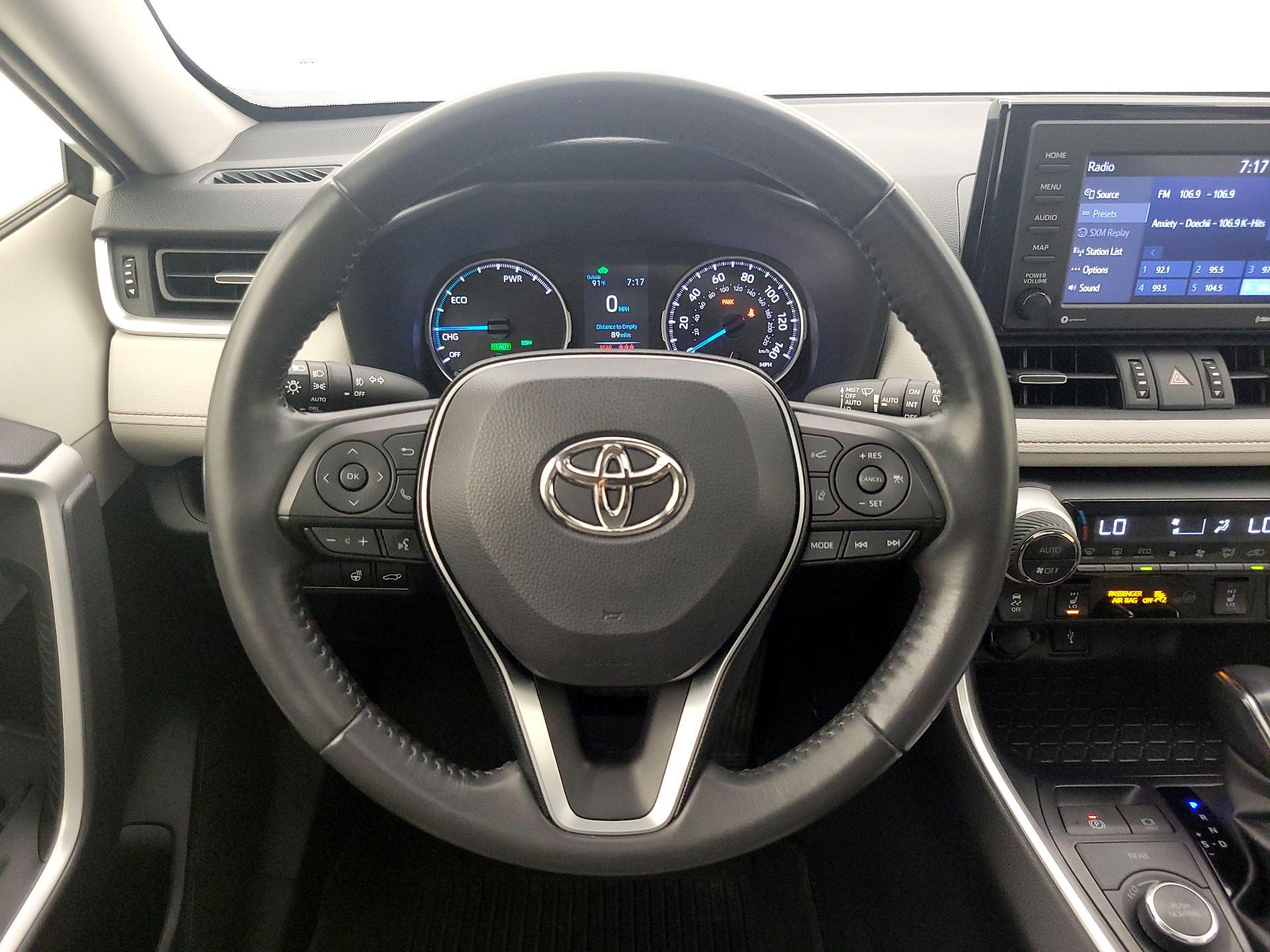 Thumbnail: 2021 Toyota RAV4 - 10