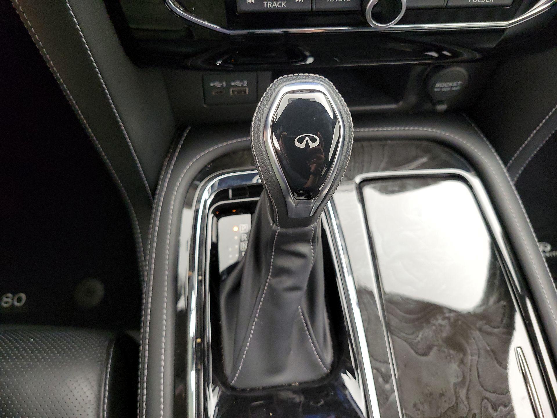 Thumbnail: 2021 INFINITI QX80 - 18