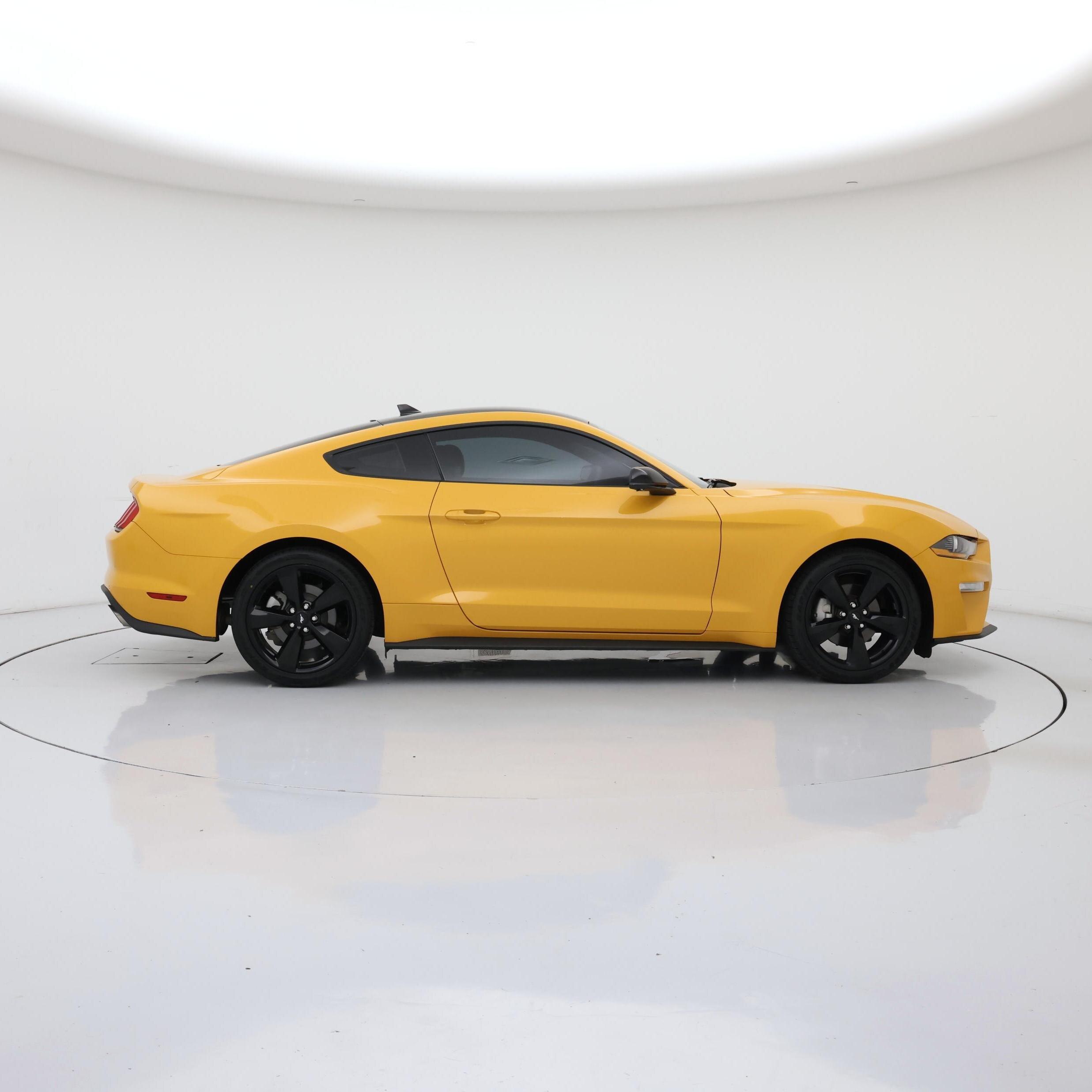 Thumbnail: 2022 Ford Mustang - 7