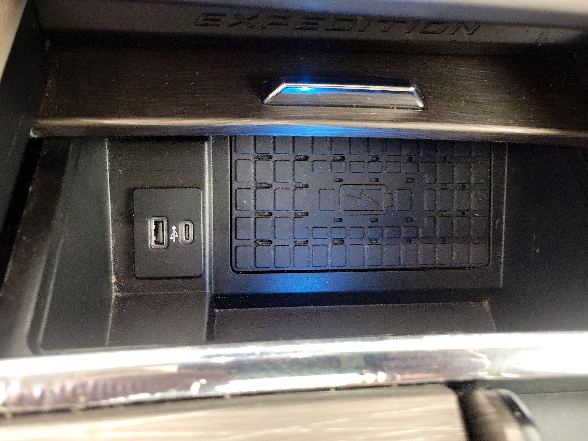 Thumbnail: 2023 Ford Expedition - 19