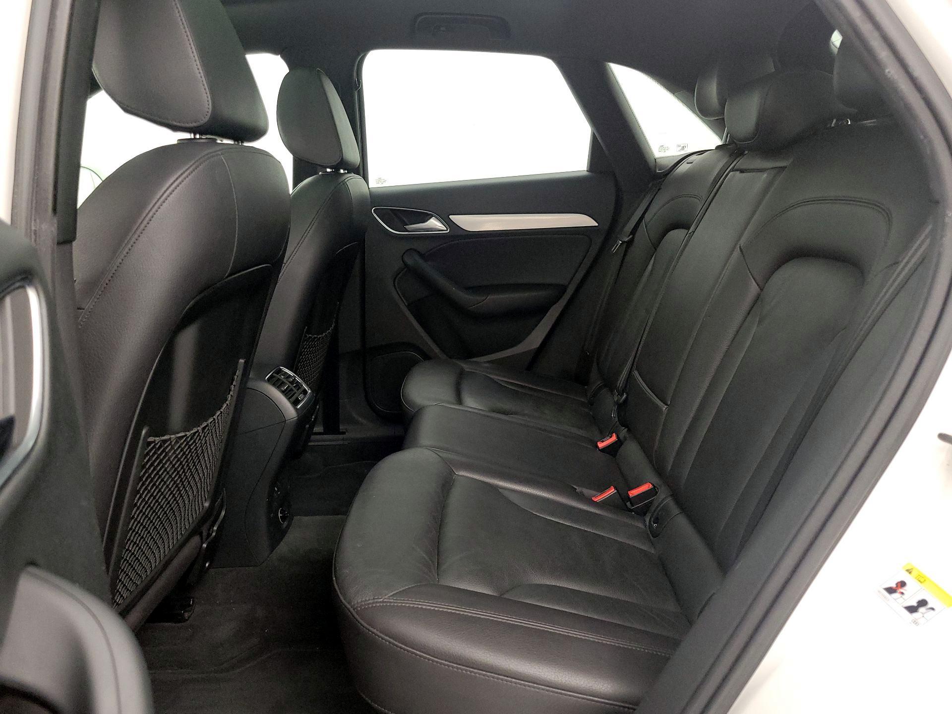 Thumbnail: 2018 Audi Q3 - 19