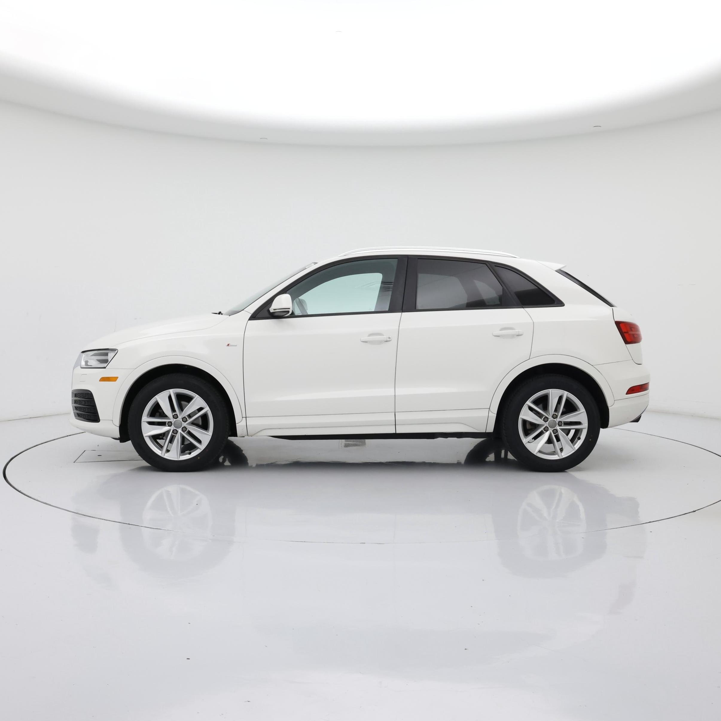 Thumbnail: 2018 Audi Q3 - 3