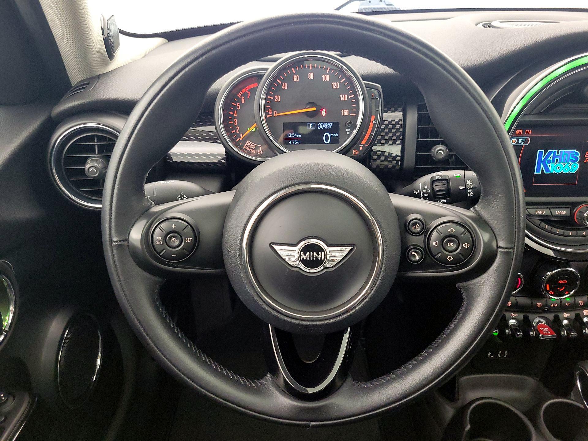 Thumbnail: 2018 MINI Cooper Hardtop - 10