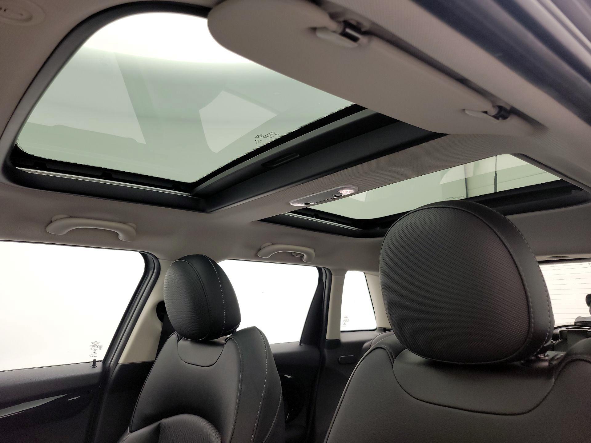Thumbnail: 2018 MINI Cooper Hardtop - 20