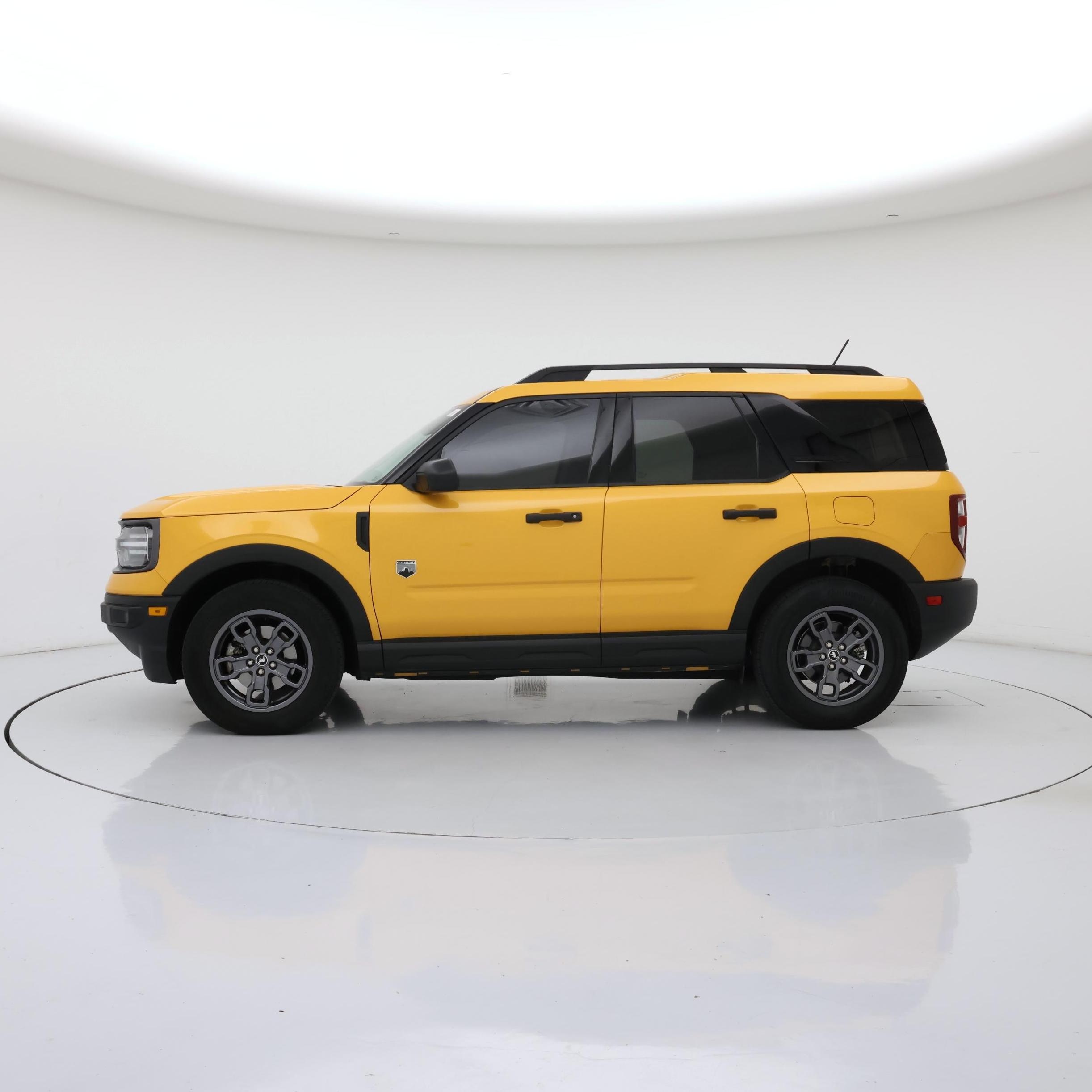 Thumbnail: 2022 Ford Bronco Sport - 3