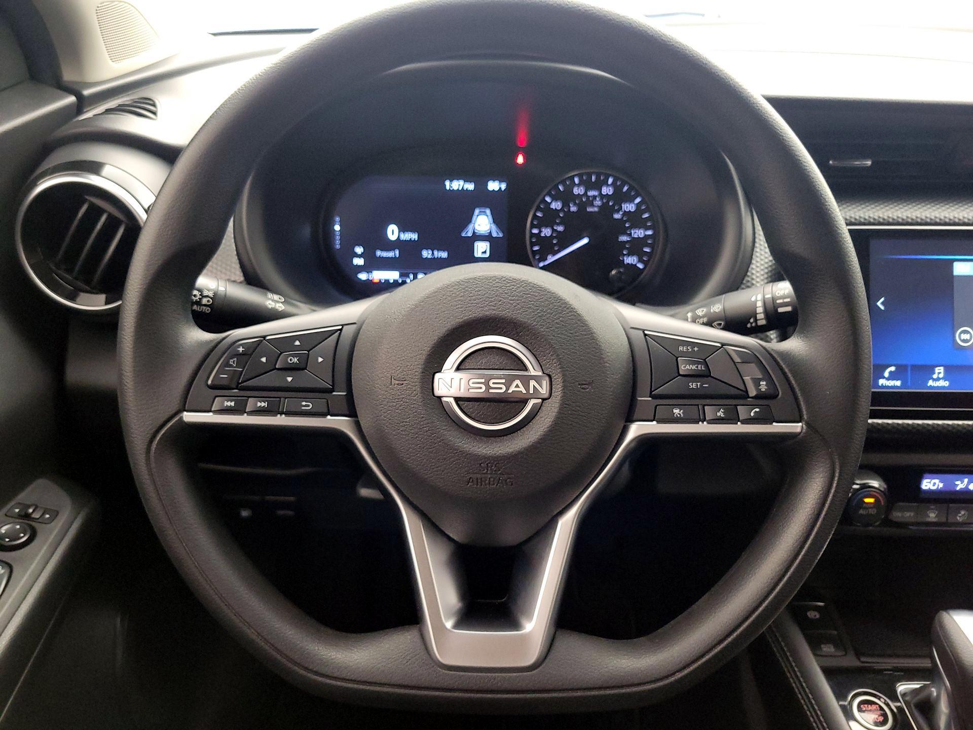 Thumbnail: 2022 Nissan Kicks - 10
