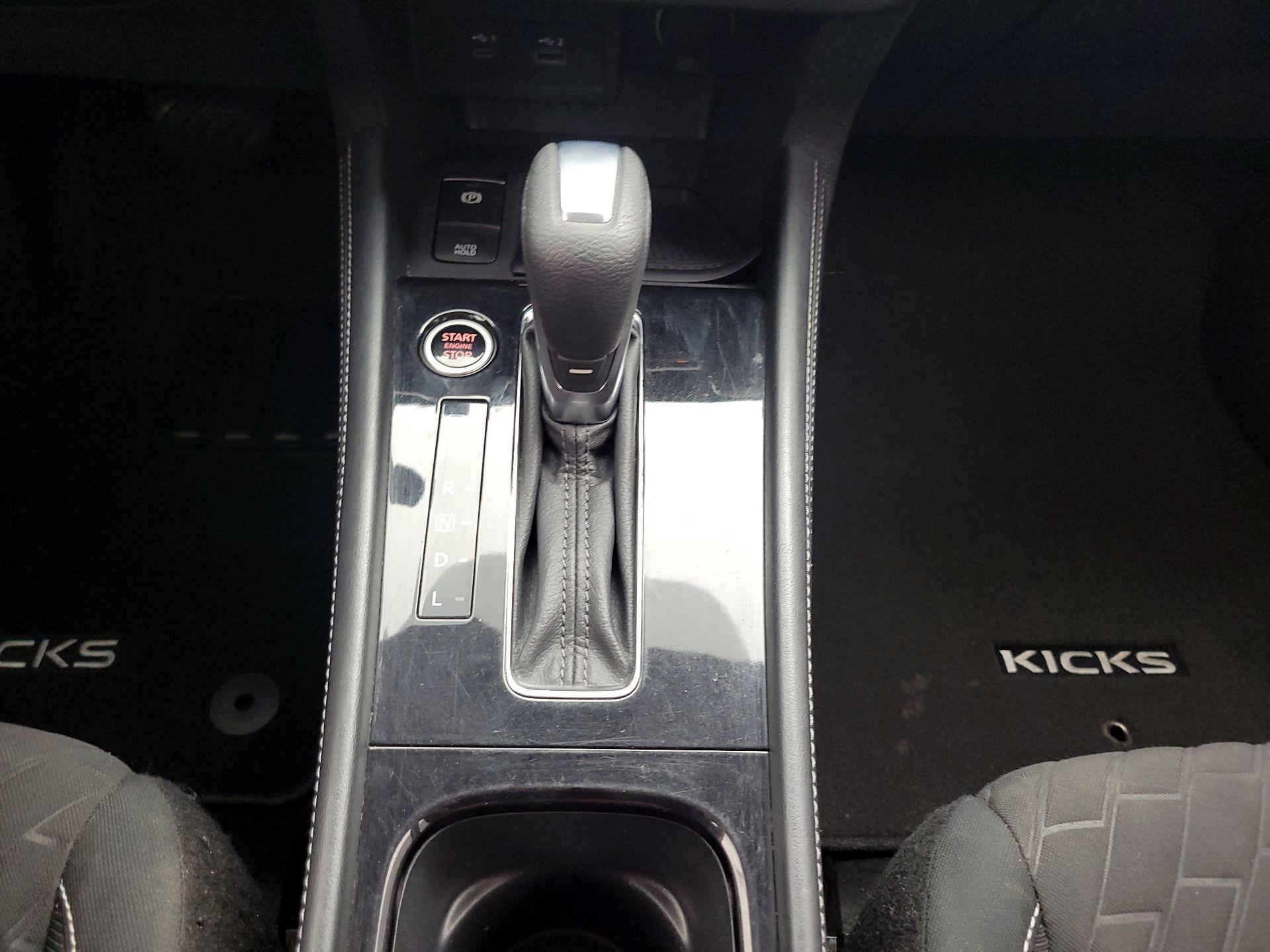 Thumbnail: 2022 Nissan Kicks - 16