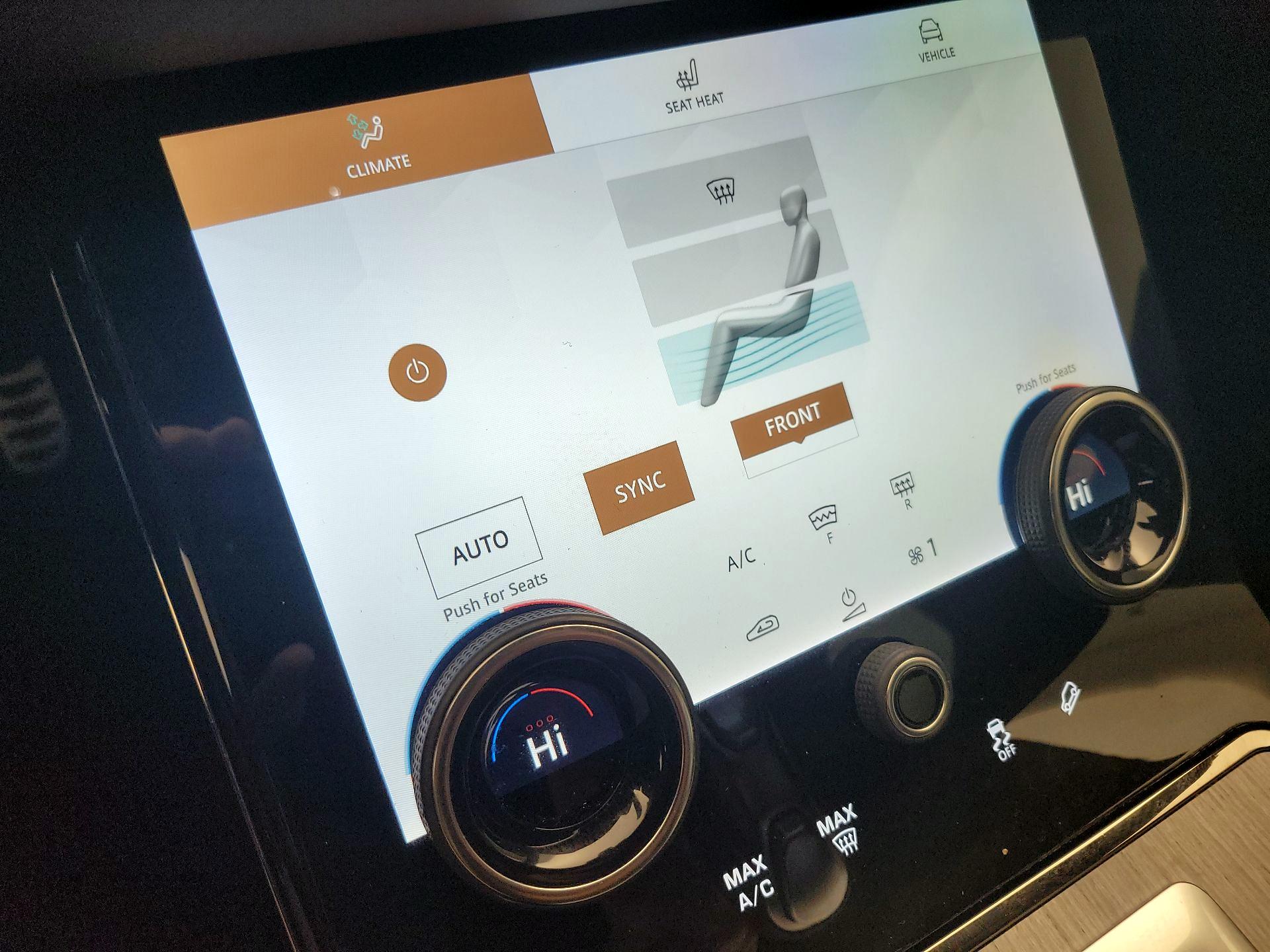 Thumbnail: 2021 Land Rover Range Rover Evoque - 17