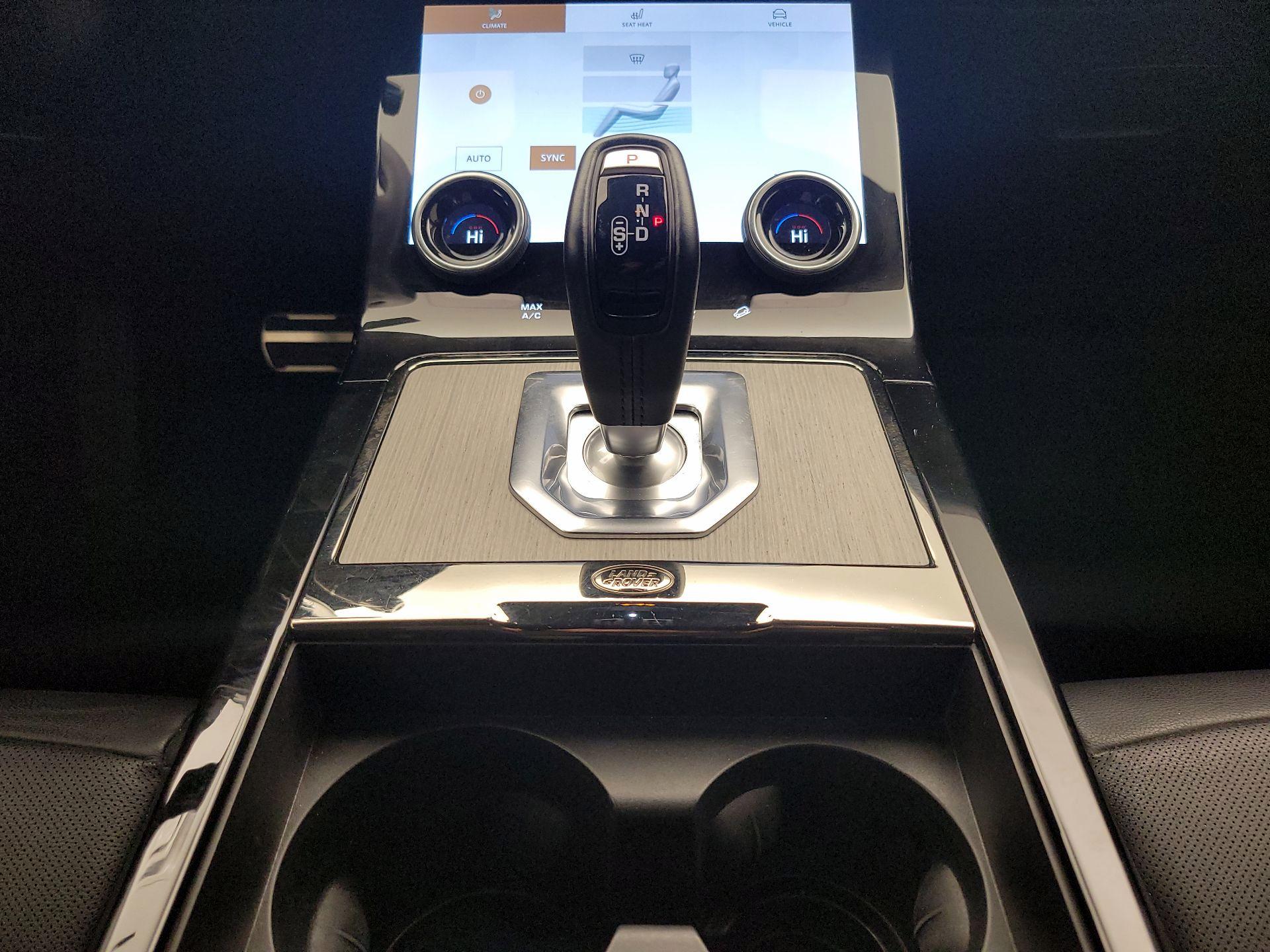 Thumbnail: 2021 Land Rover Range Rover Evoque - 18