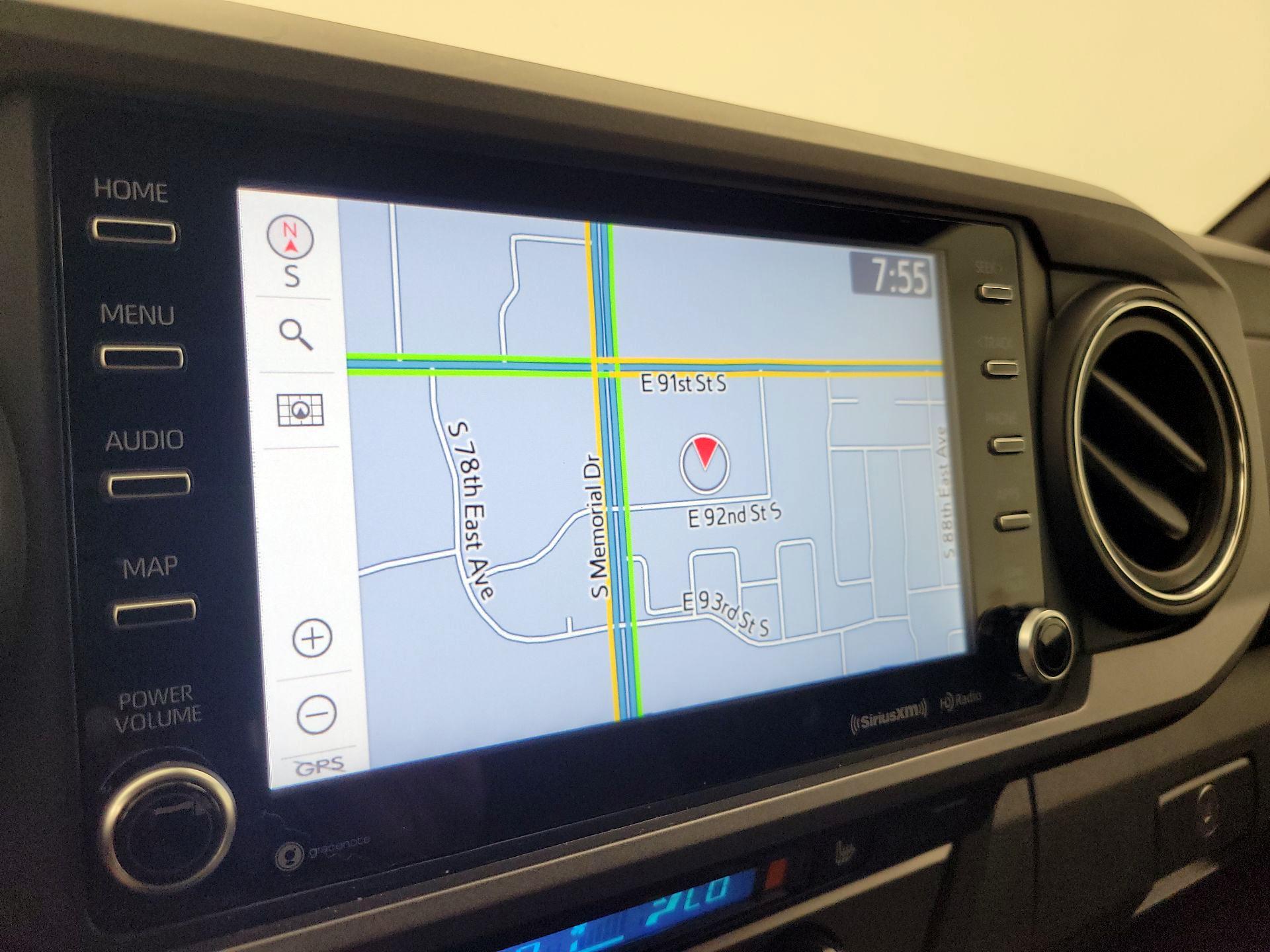 Thumbnail: 2020 Toyota Tacoma - 14