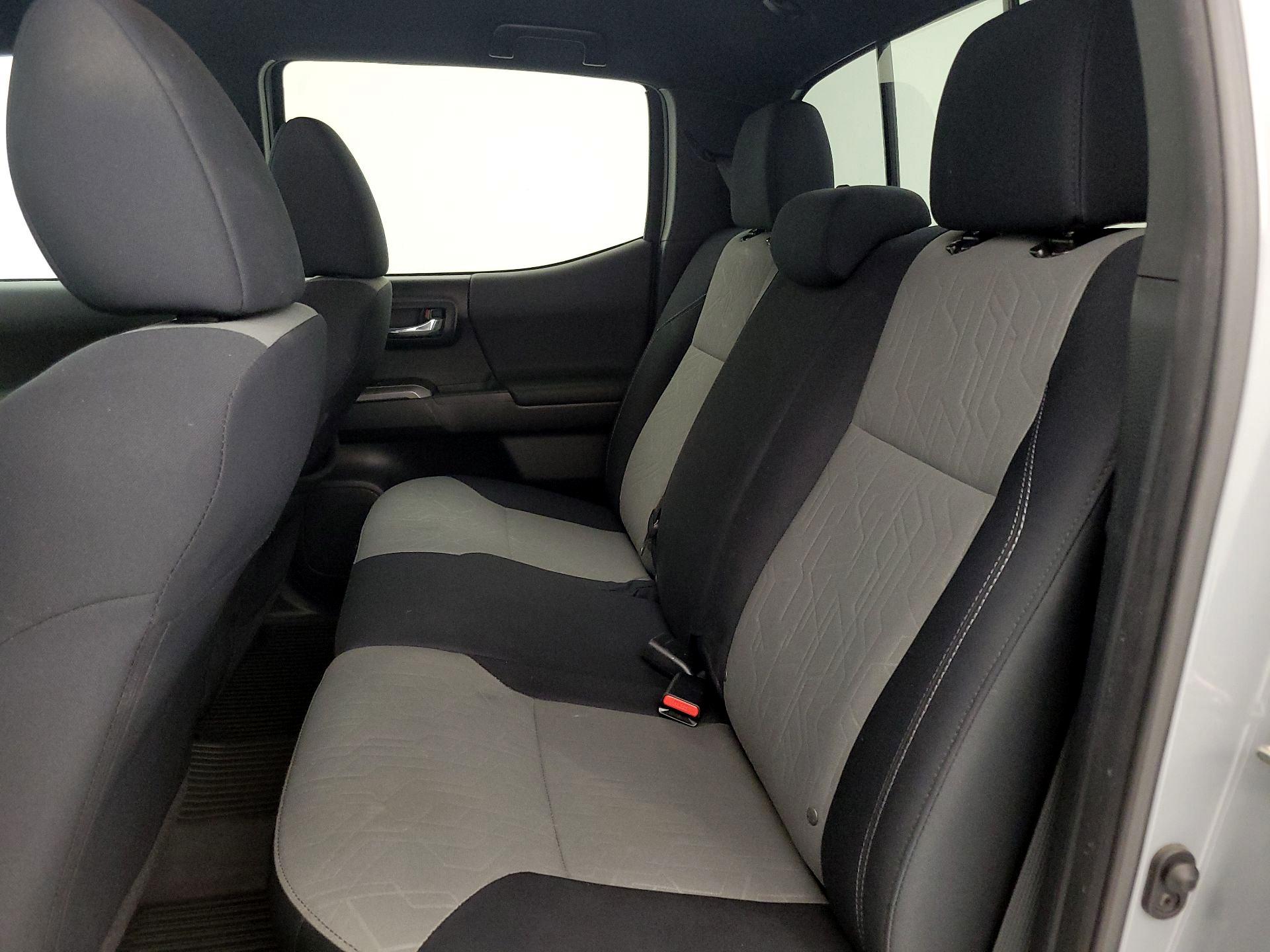 Thumbnail: 2020 Toyota Tacoma - 20