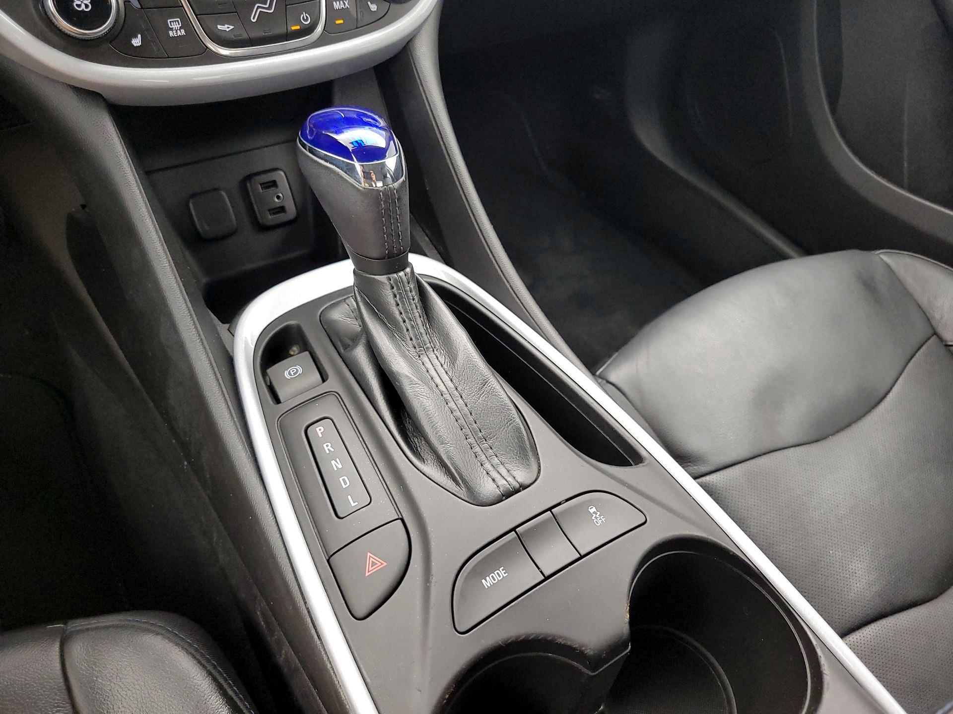 Thumbnail: 2016 Chevrolet Volt - 18