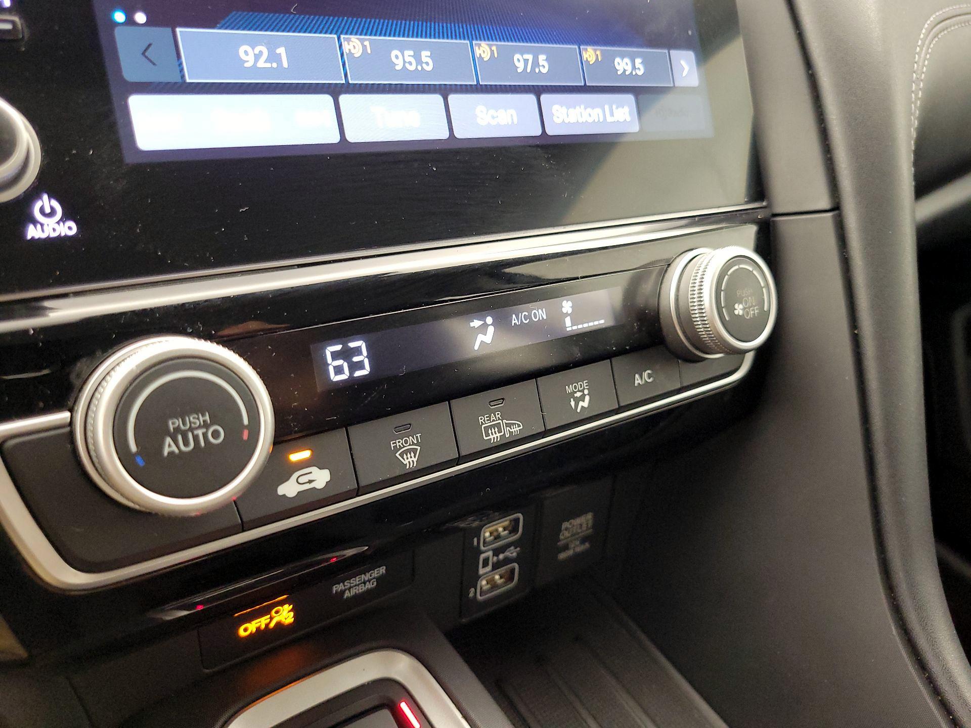 Thumbnail: 2019 Honda Insight - 16