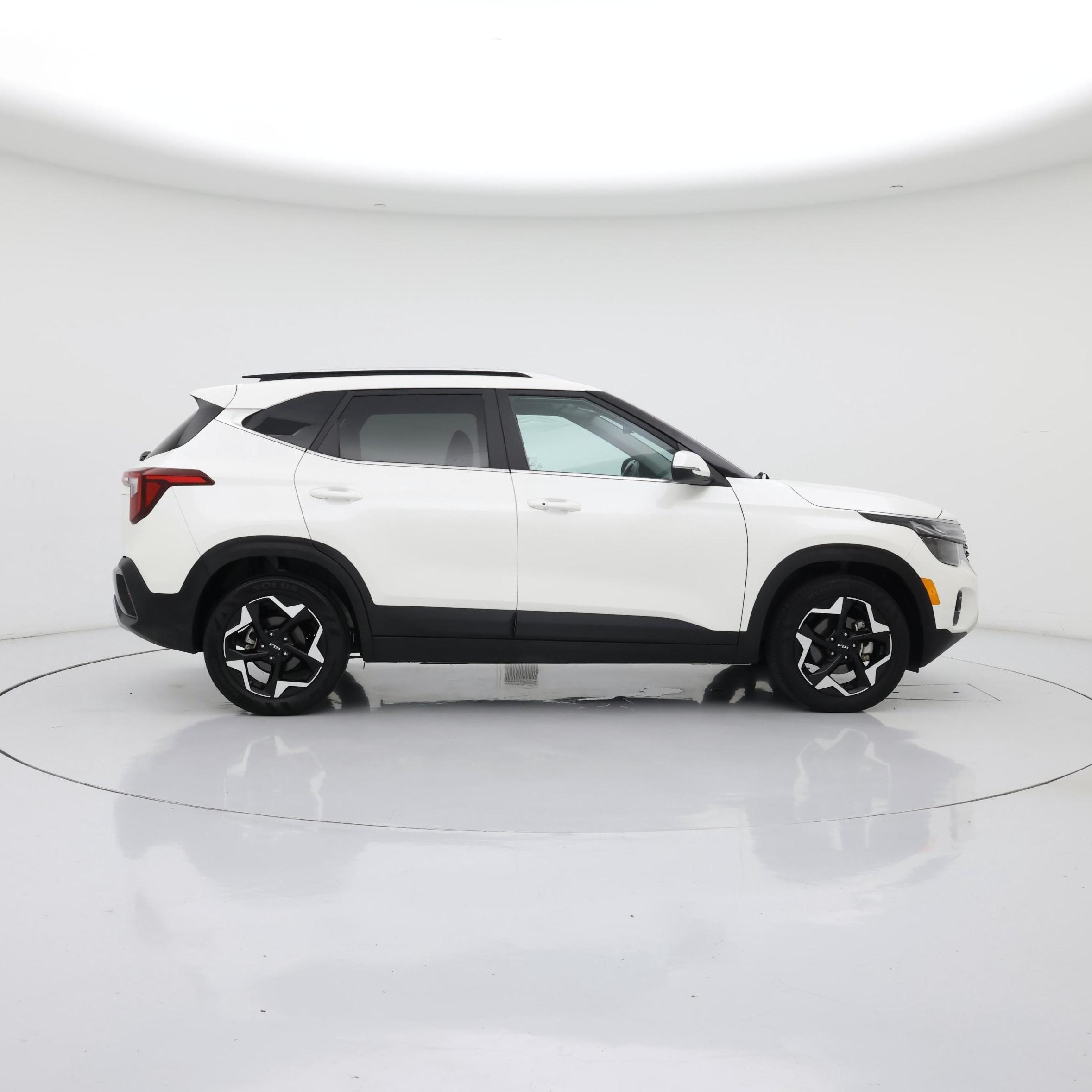 Thumbnail: 2024 Kia Seltos - 7