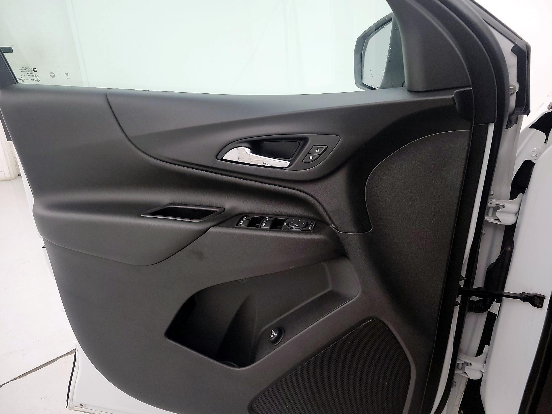 Thumbnail: 2020 Chevrolet Equinox - 12