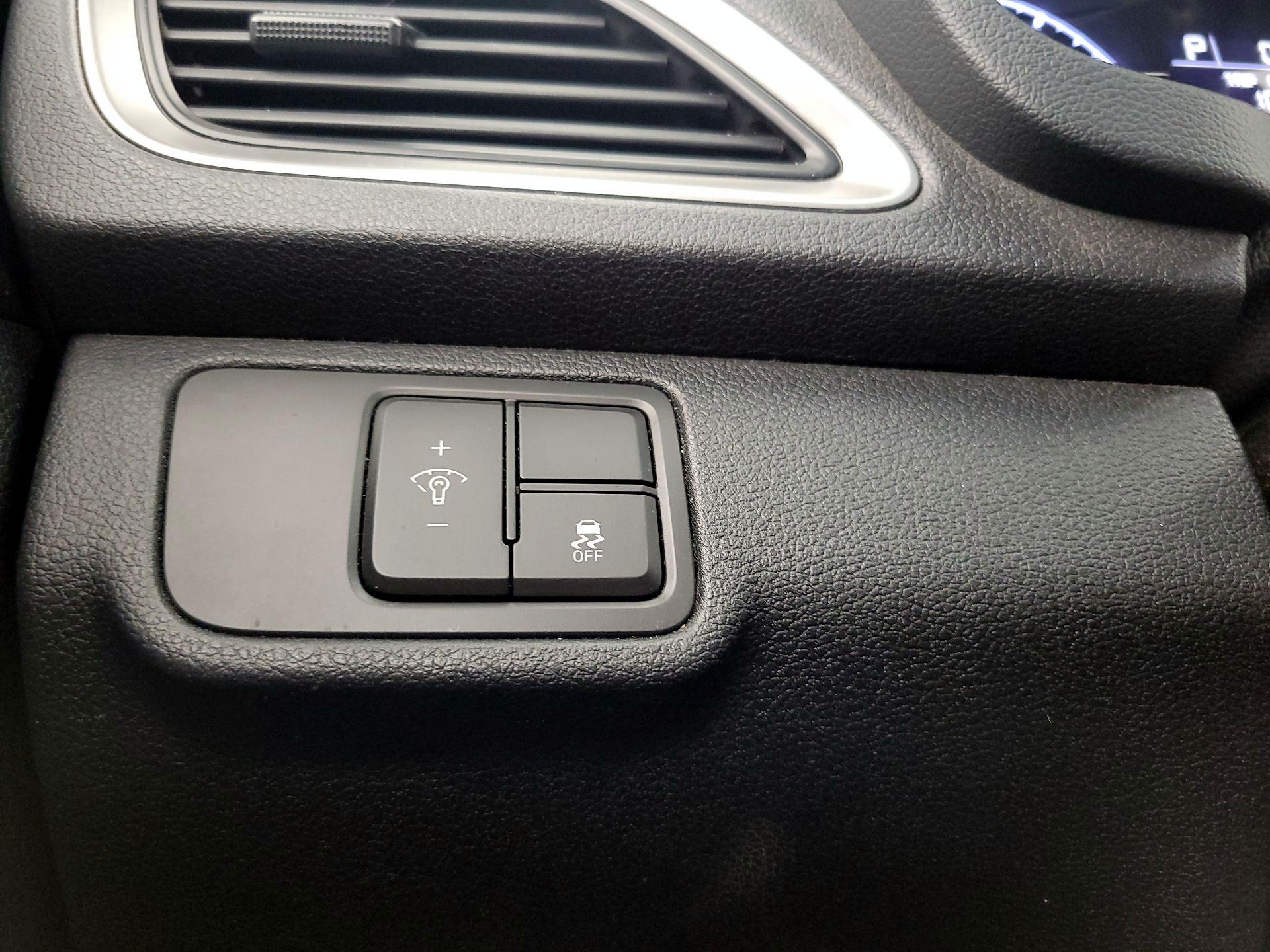 Thumbnail: 2019 Hyundai Accent - 13