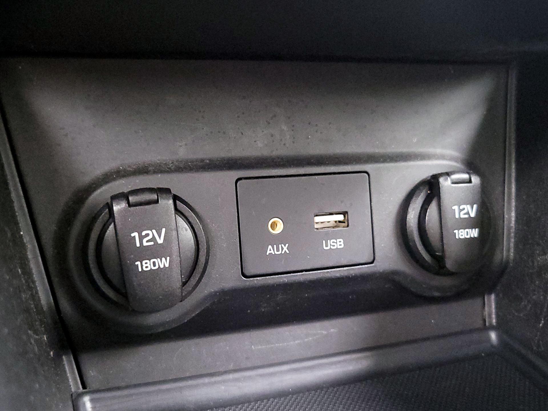 Thumbnail: 2019 Hyundai Accent - 18