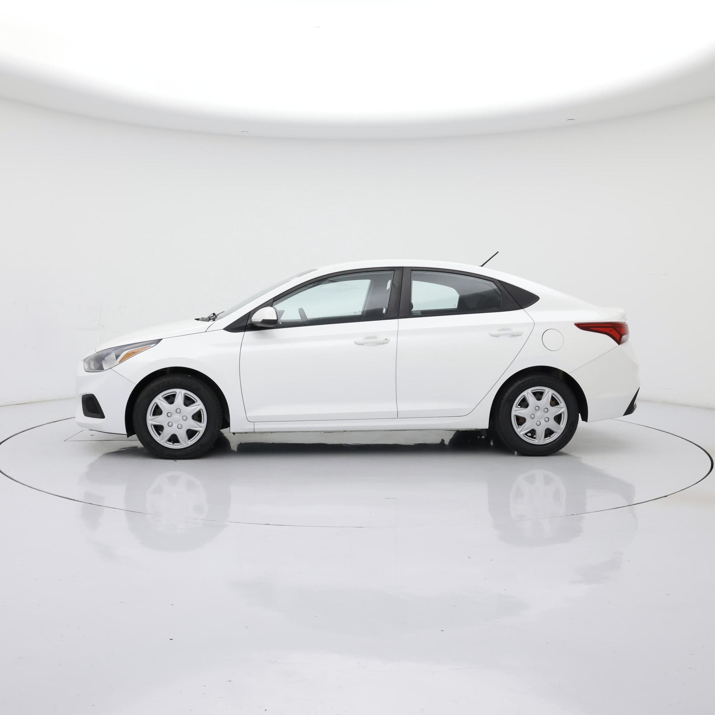 Thumbnail: 2019 Hyundai Accent - 3