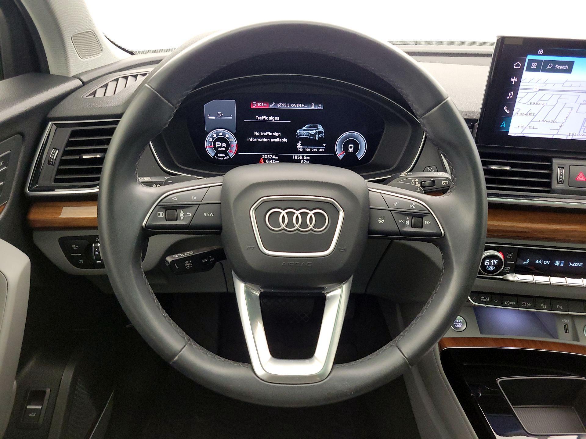 Thumbnail: 2022 Audi Q5 - 10