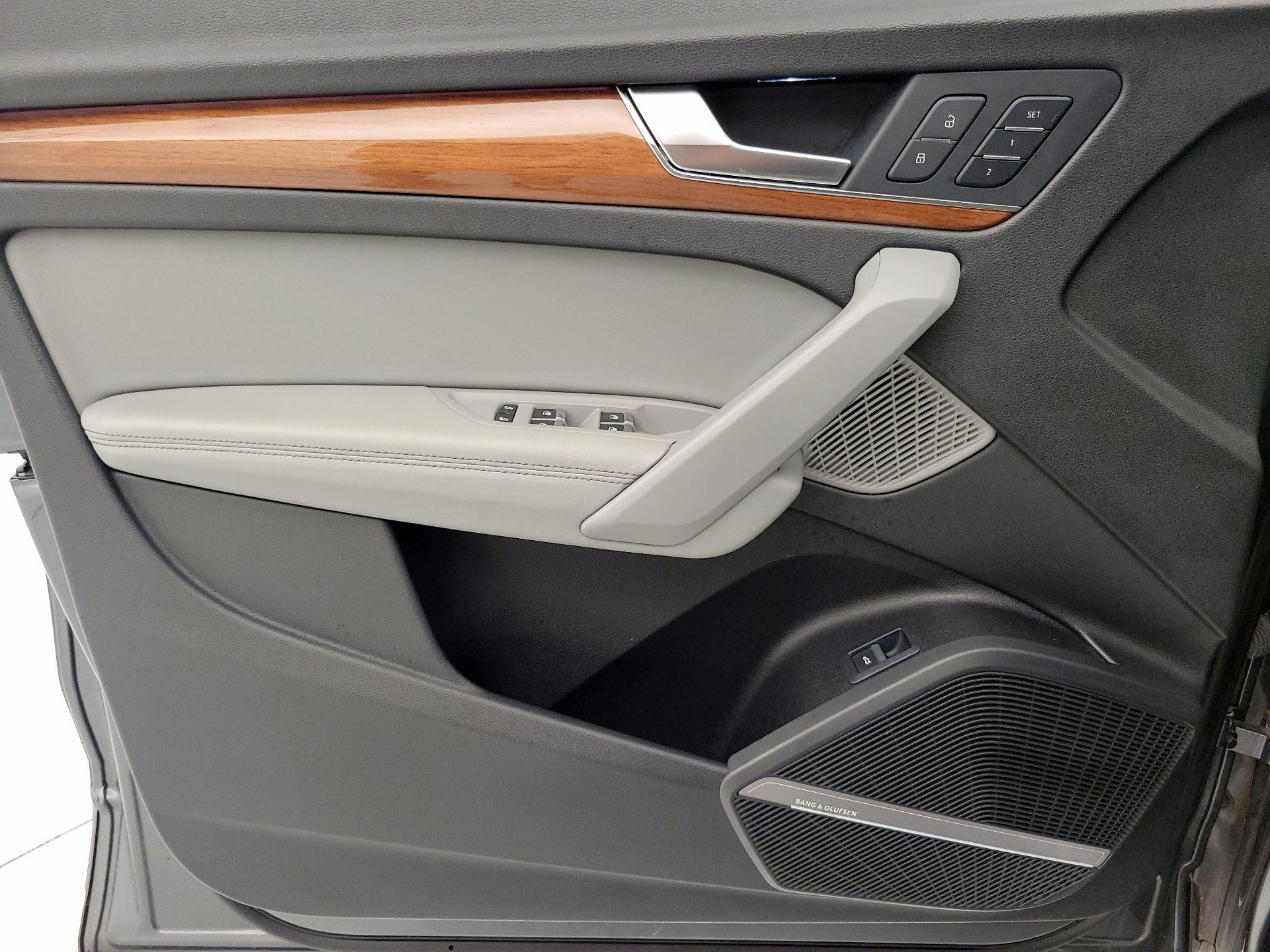 Thumbnail: 2022 Audi Q5 - 12
