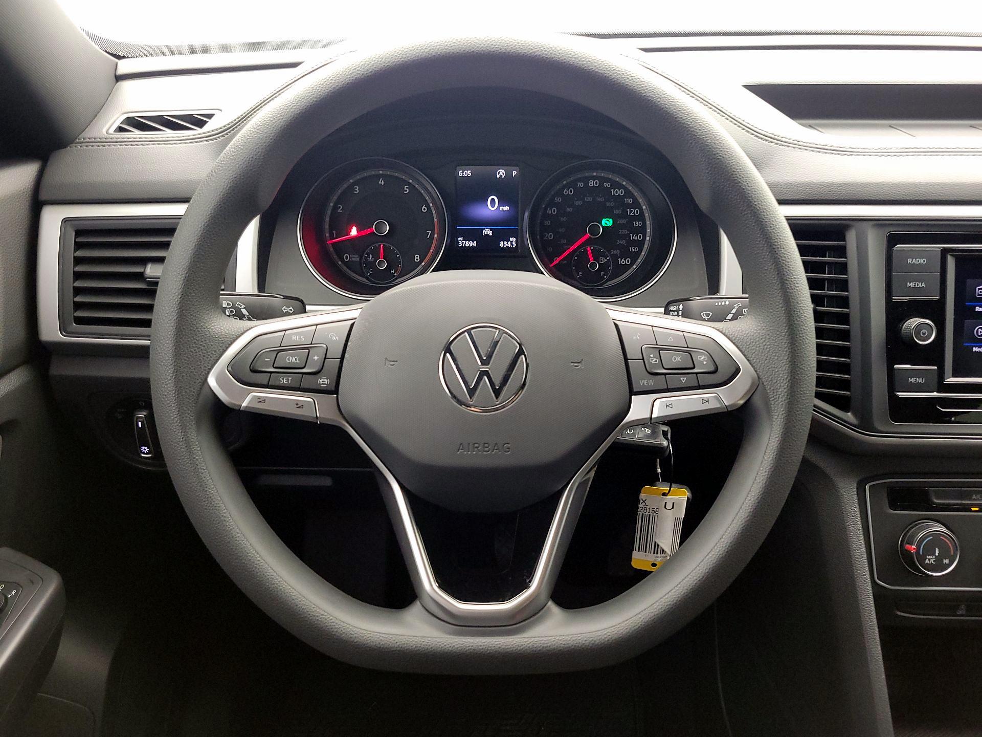 Thumbnail: 2021 Volkswagen Atlas - 10
