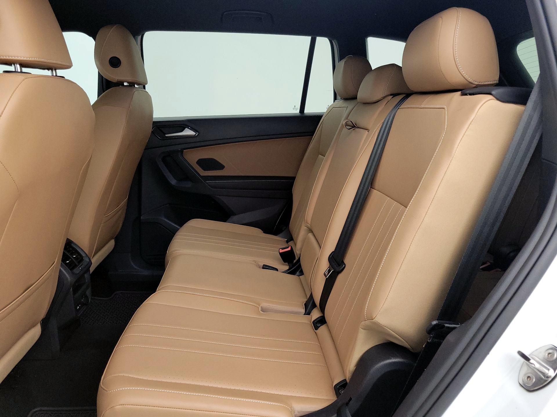 Thumbnail: 2022 Volkswagen Tiguan - 19