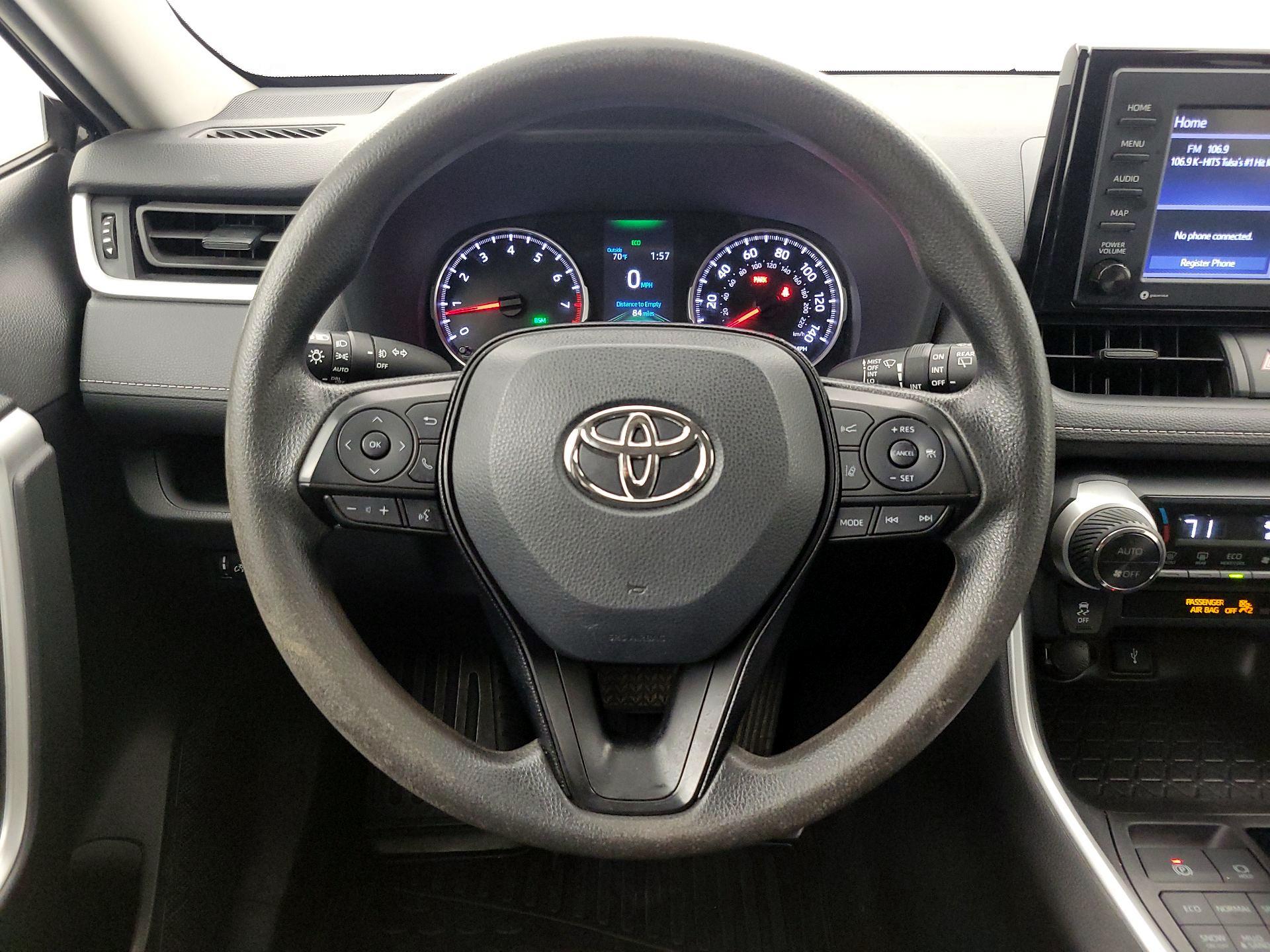 Thumbnail: 2021 Toyota RAV4 - 10