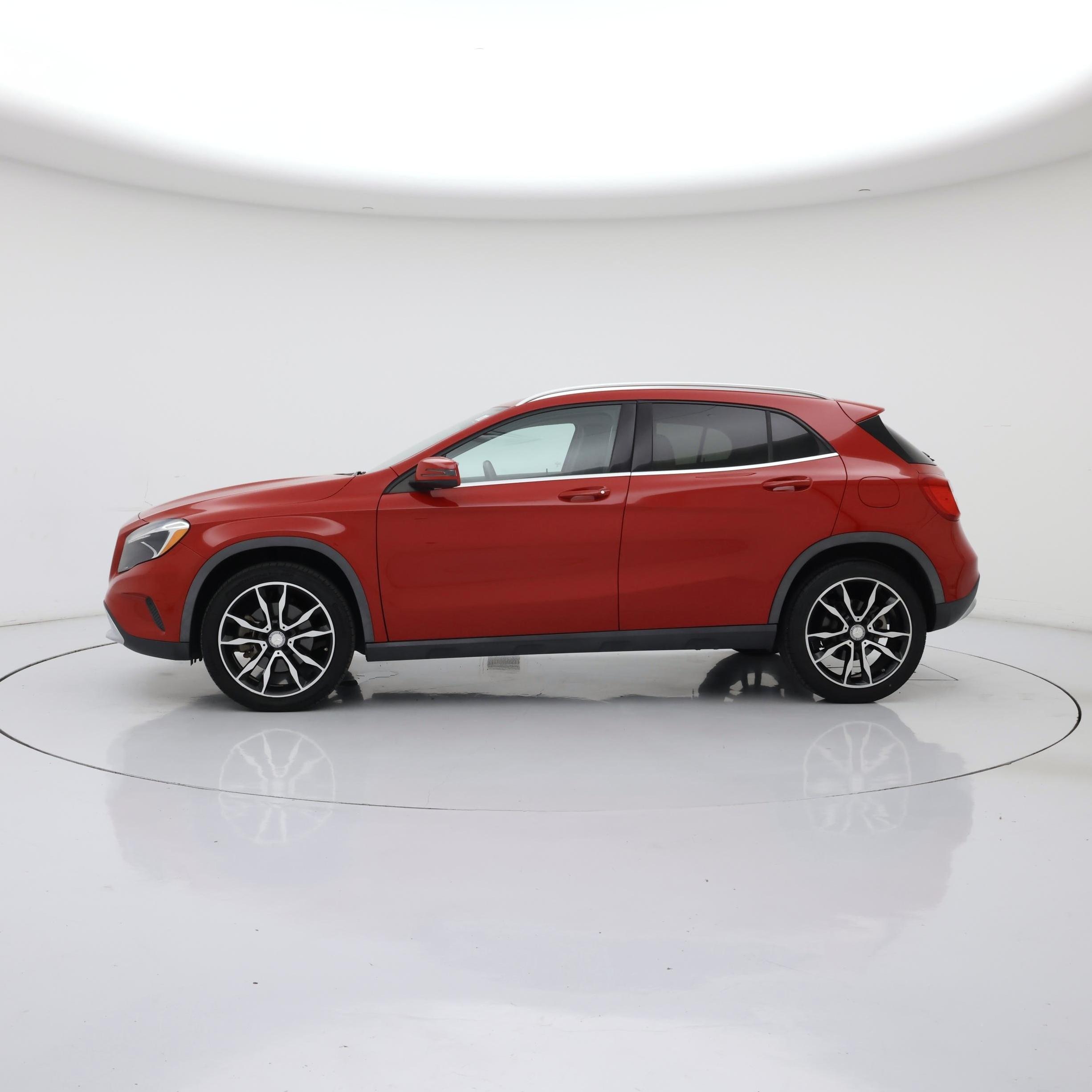 Thumbnail: 2015 Mercedes-Benz GLA - 3