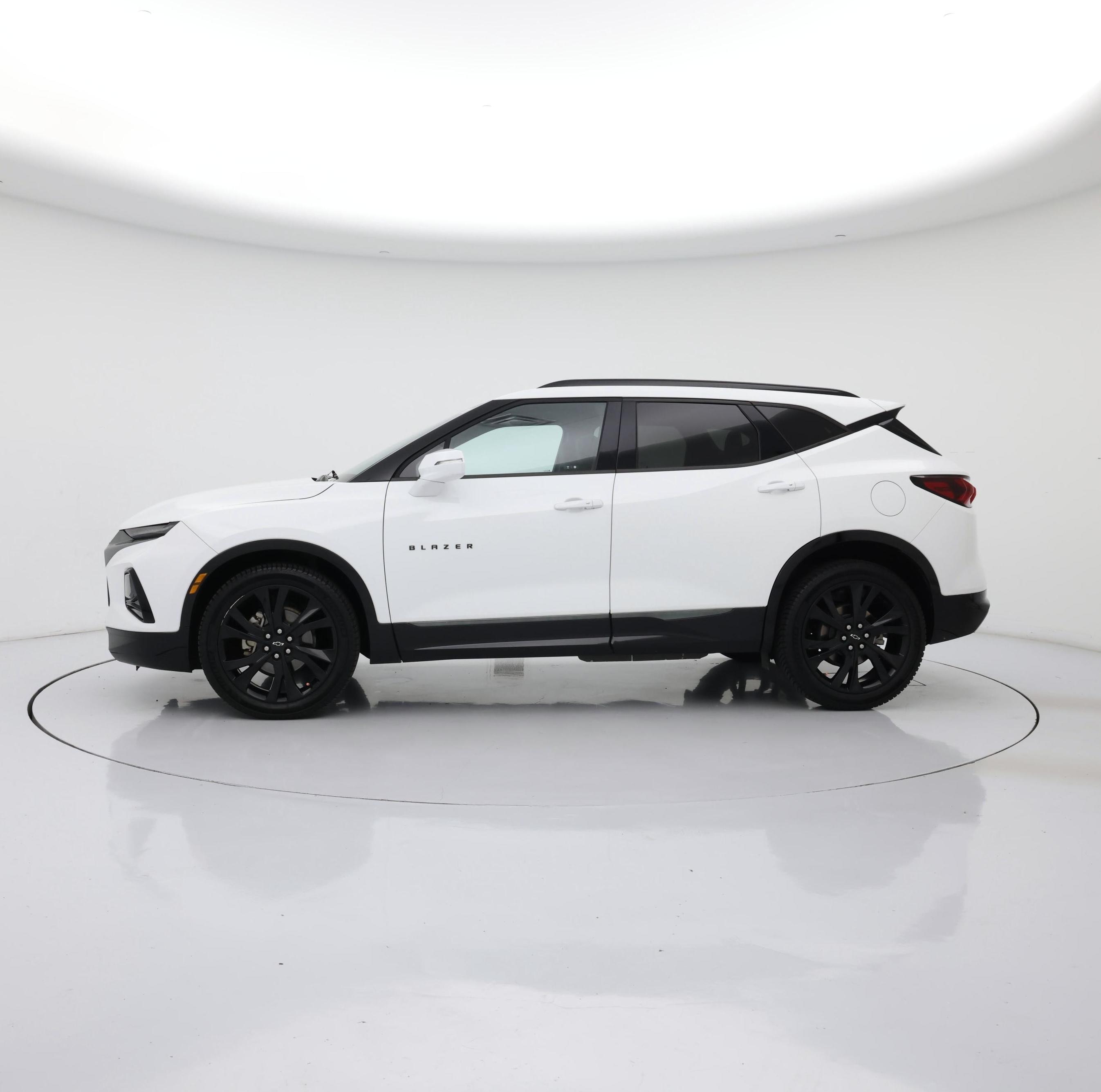 Thumbnail: 2019 Chevrolet Blazer - 3