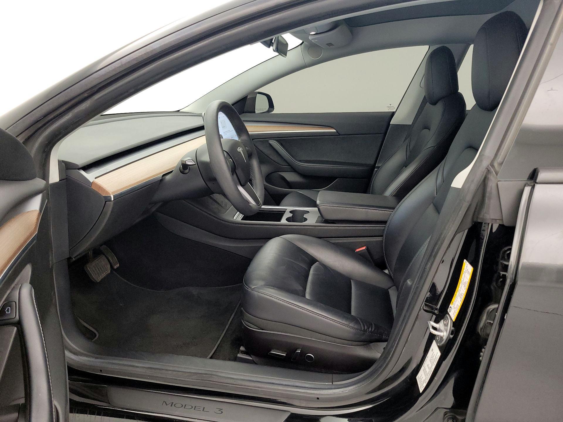 Thumbnail: 2021 Tesla Model 3 - 11