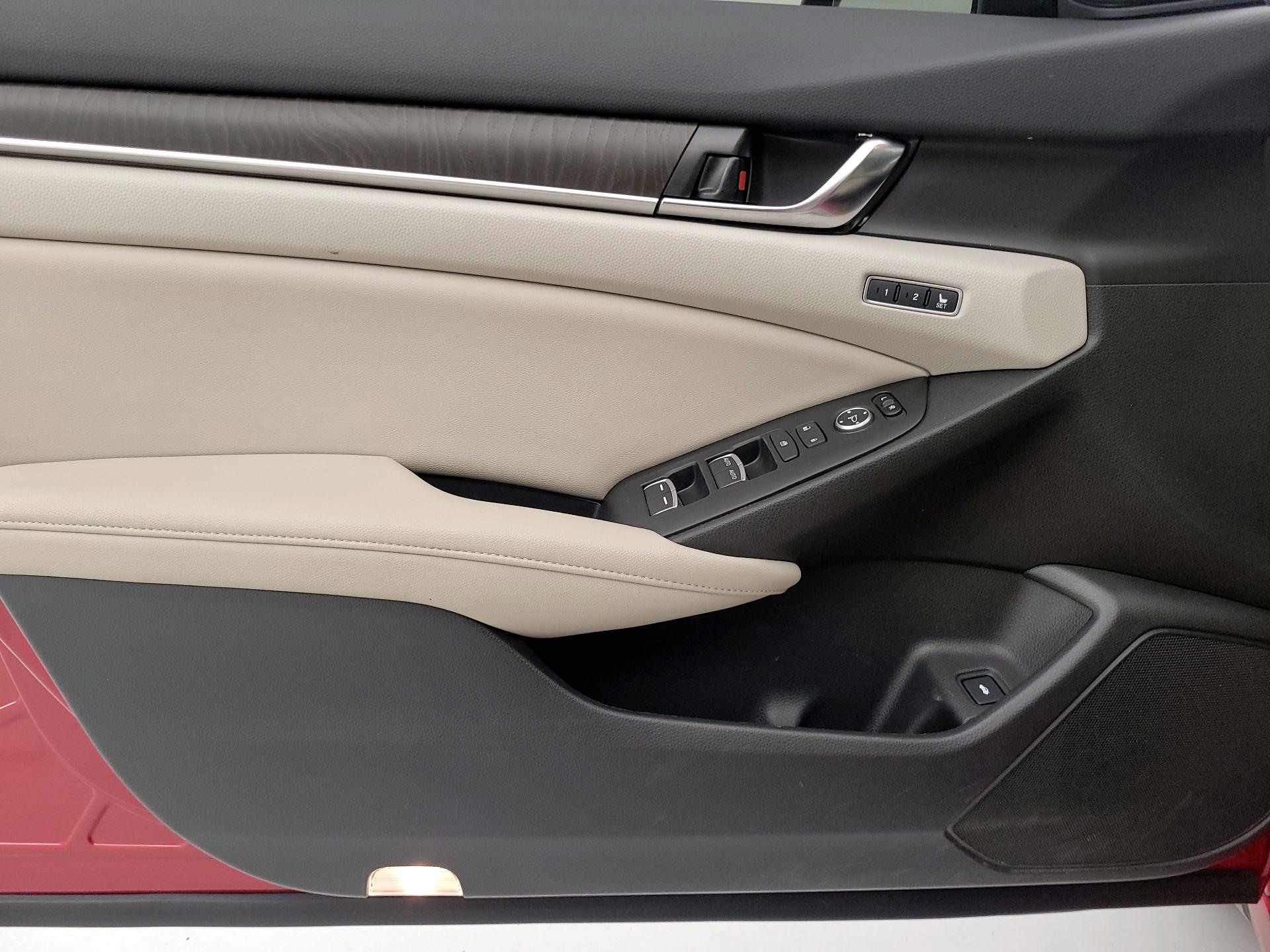 Thumbnail: 2020 Honda Accord - 12