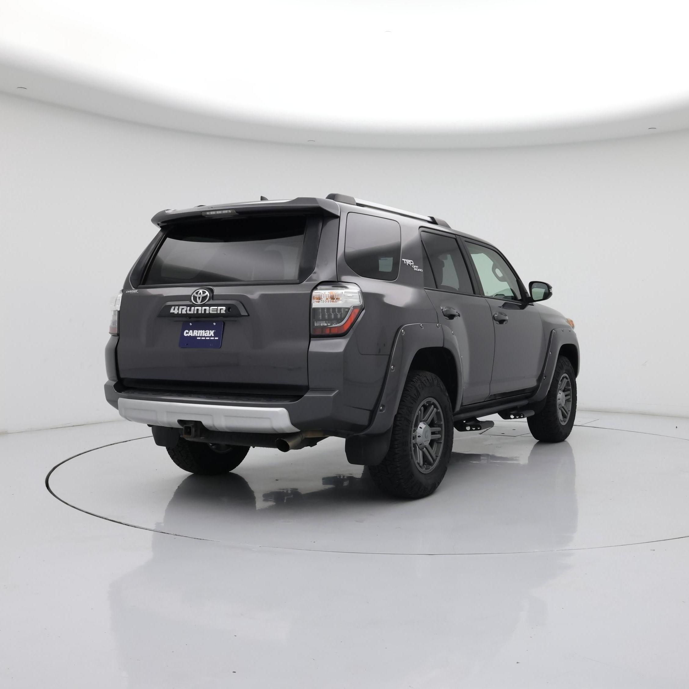 Thumbnail: 2017 Toyota 4Runner - 8